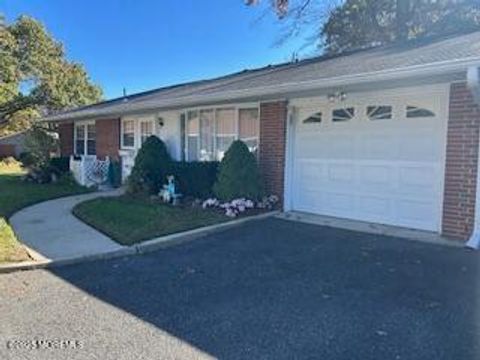455B Portsmouth Drive Lakewood NJ 08701
