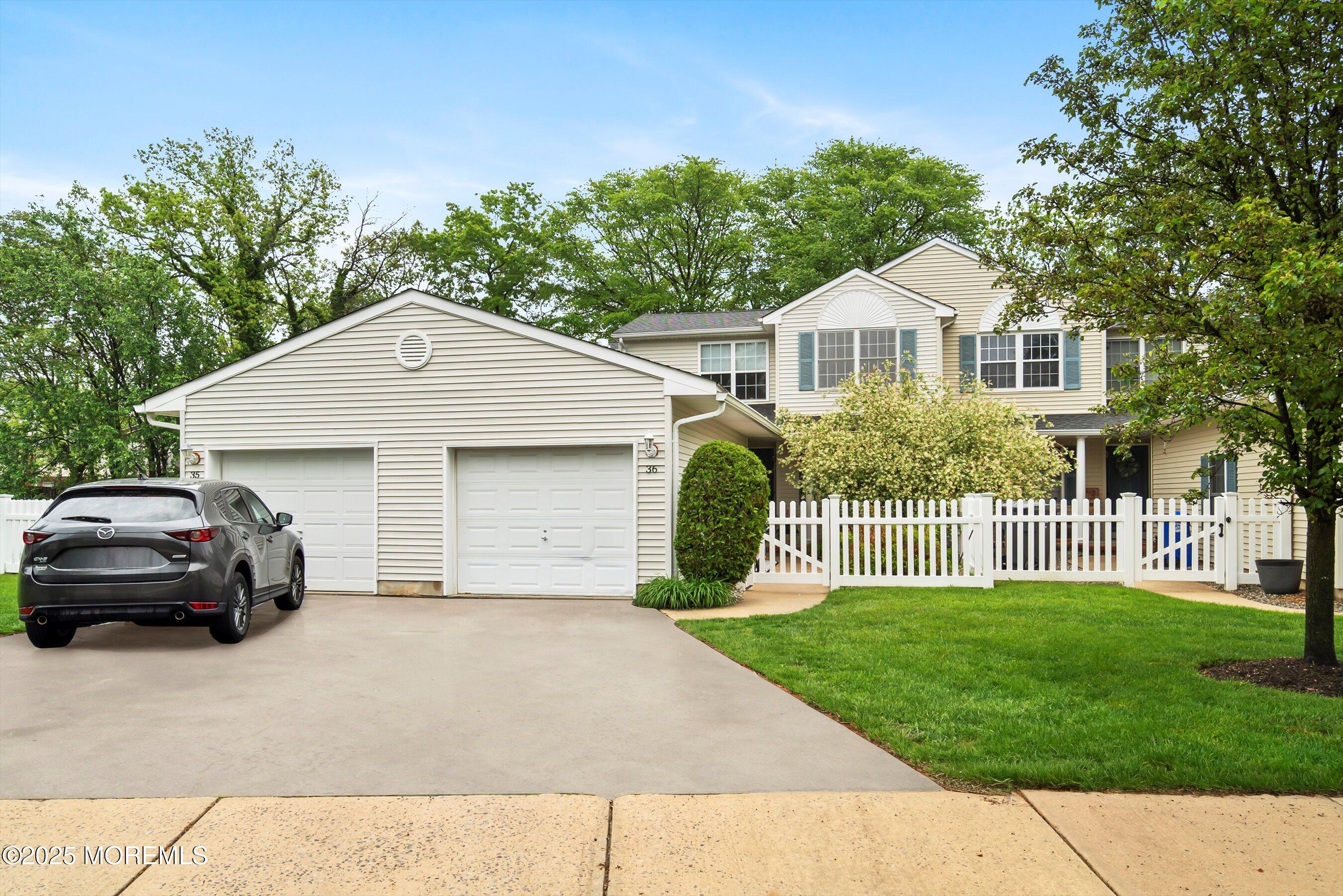 36 Cherrywood Circle #136, Brick, New Jersey image 3