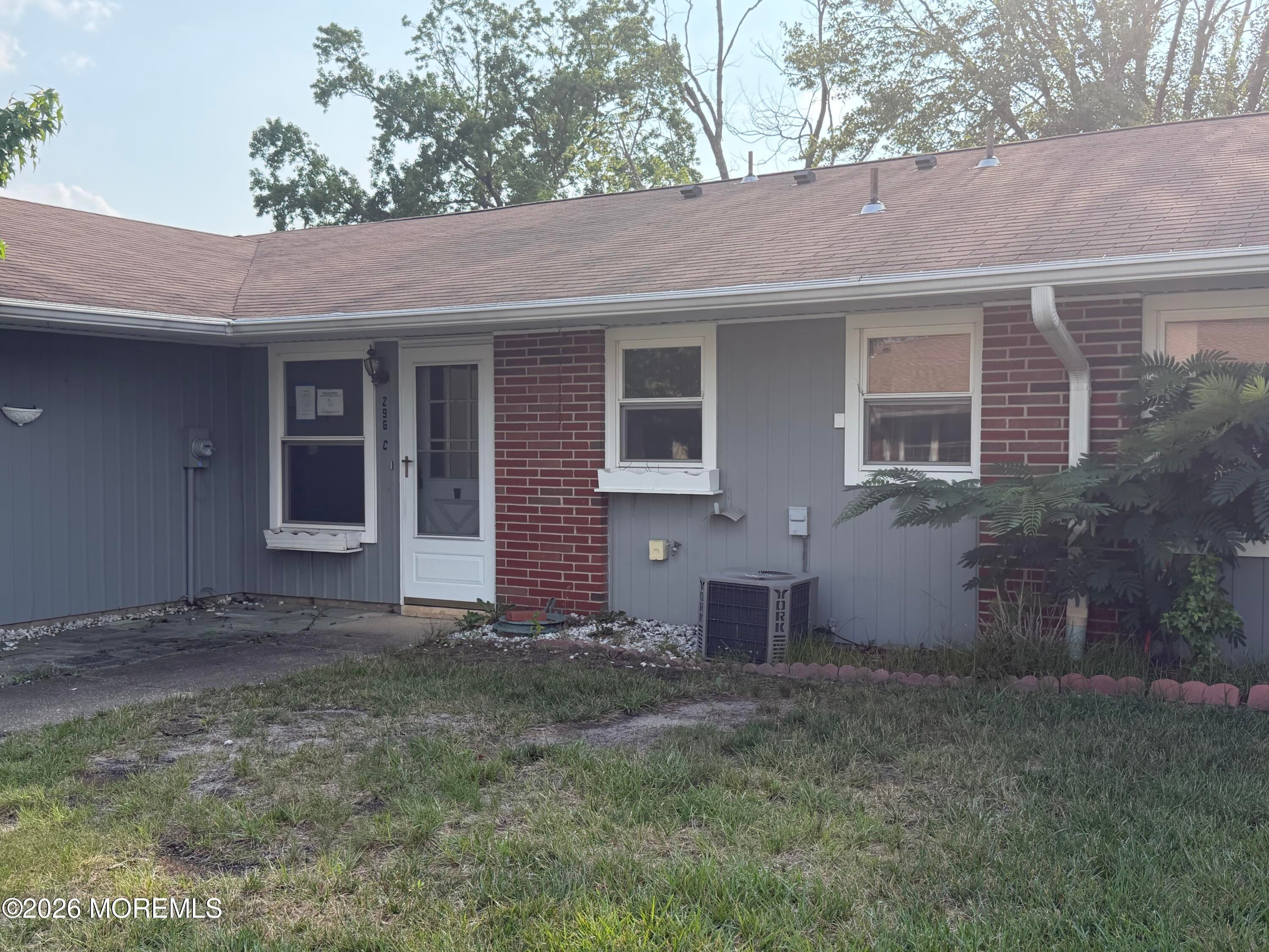 296C Dorchester Drive