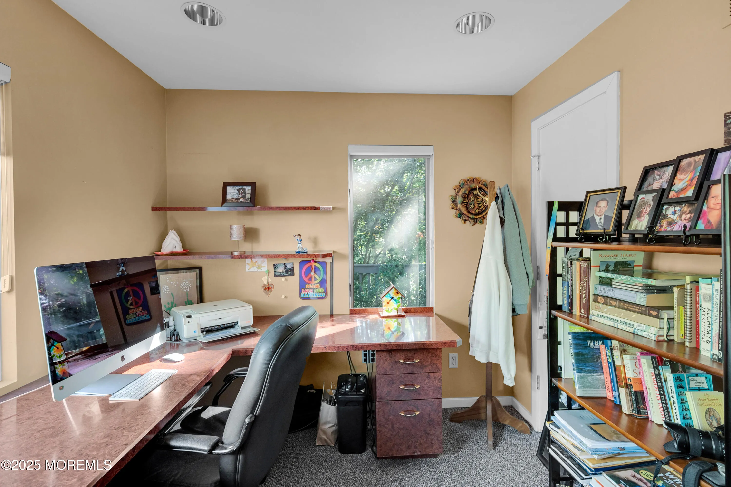 Allenwood, New Jersey 08720, United States, 3 Bedrooms Bedrooms, ,4 BathroomsBathrooms,Residential,Active,214596