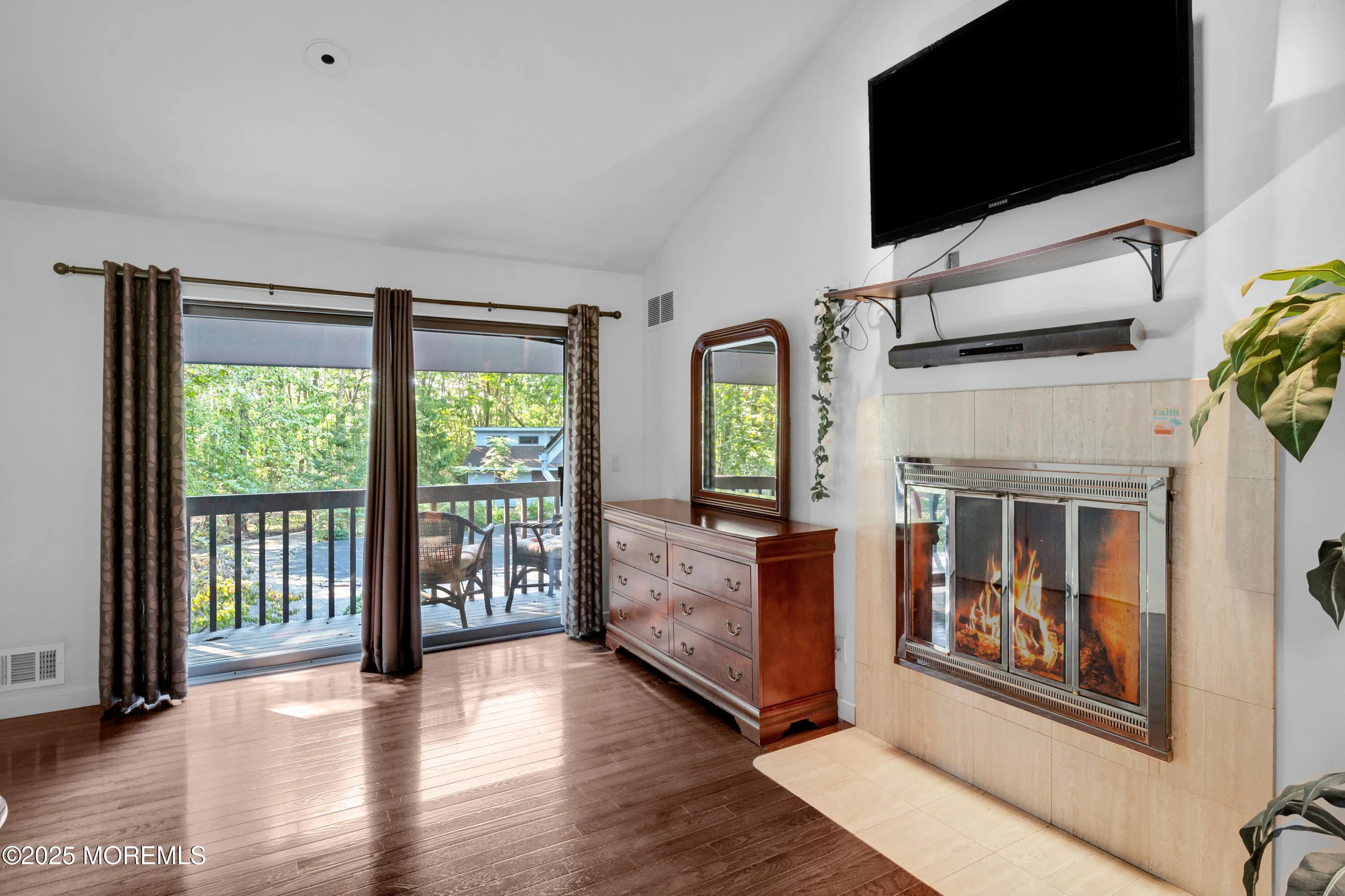 Allenwood, New Jersey 08720, United States, 3 Bedrooms Bedrooms, ,4 BathroomsBathrooms,Residential,Active,214596