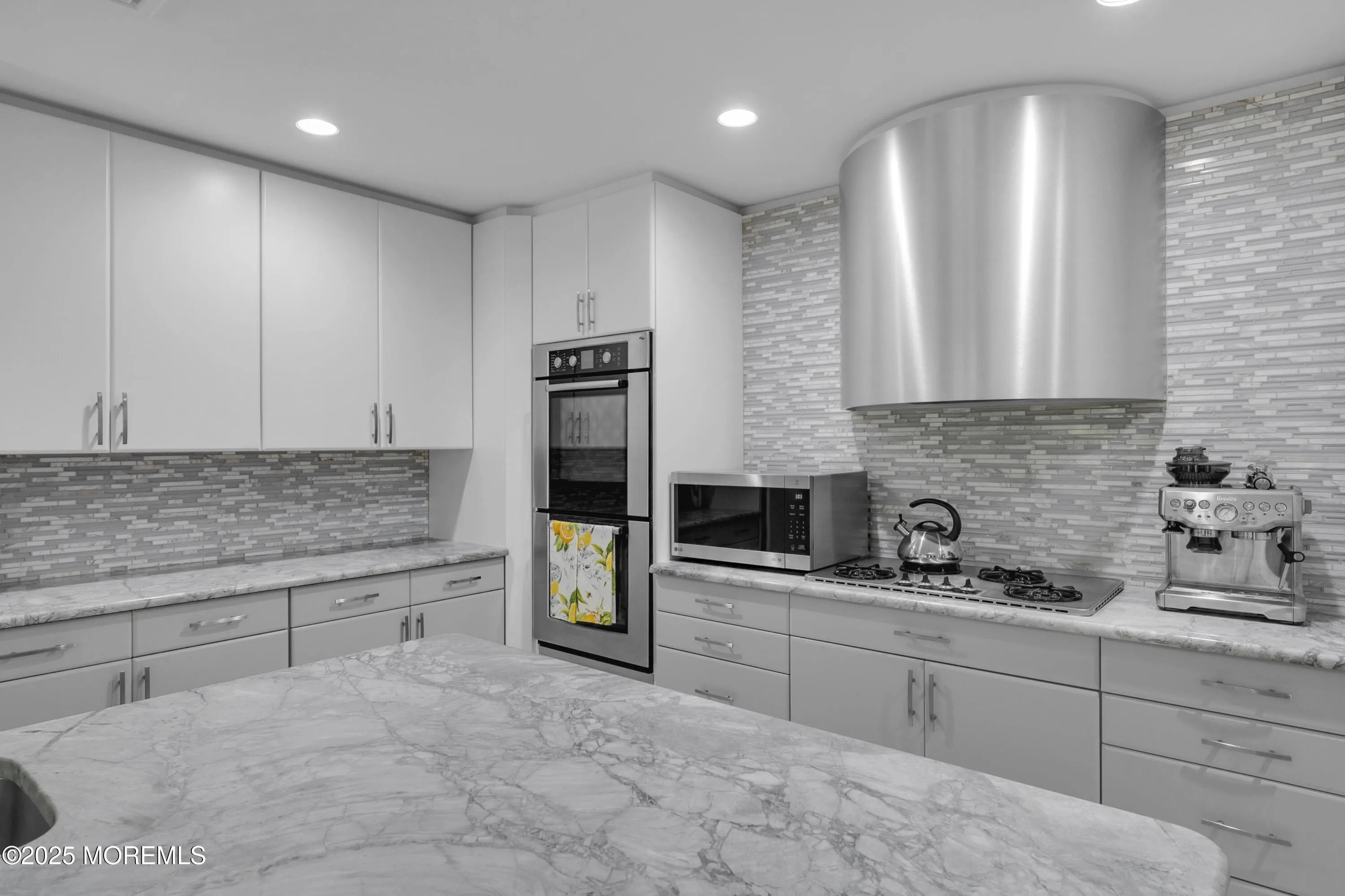 Allenwood, New Jersey 08720, United States, 3 Bedrooms Bedrooms, ,4 BathroomsBathrooms,Residential,Active,214596