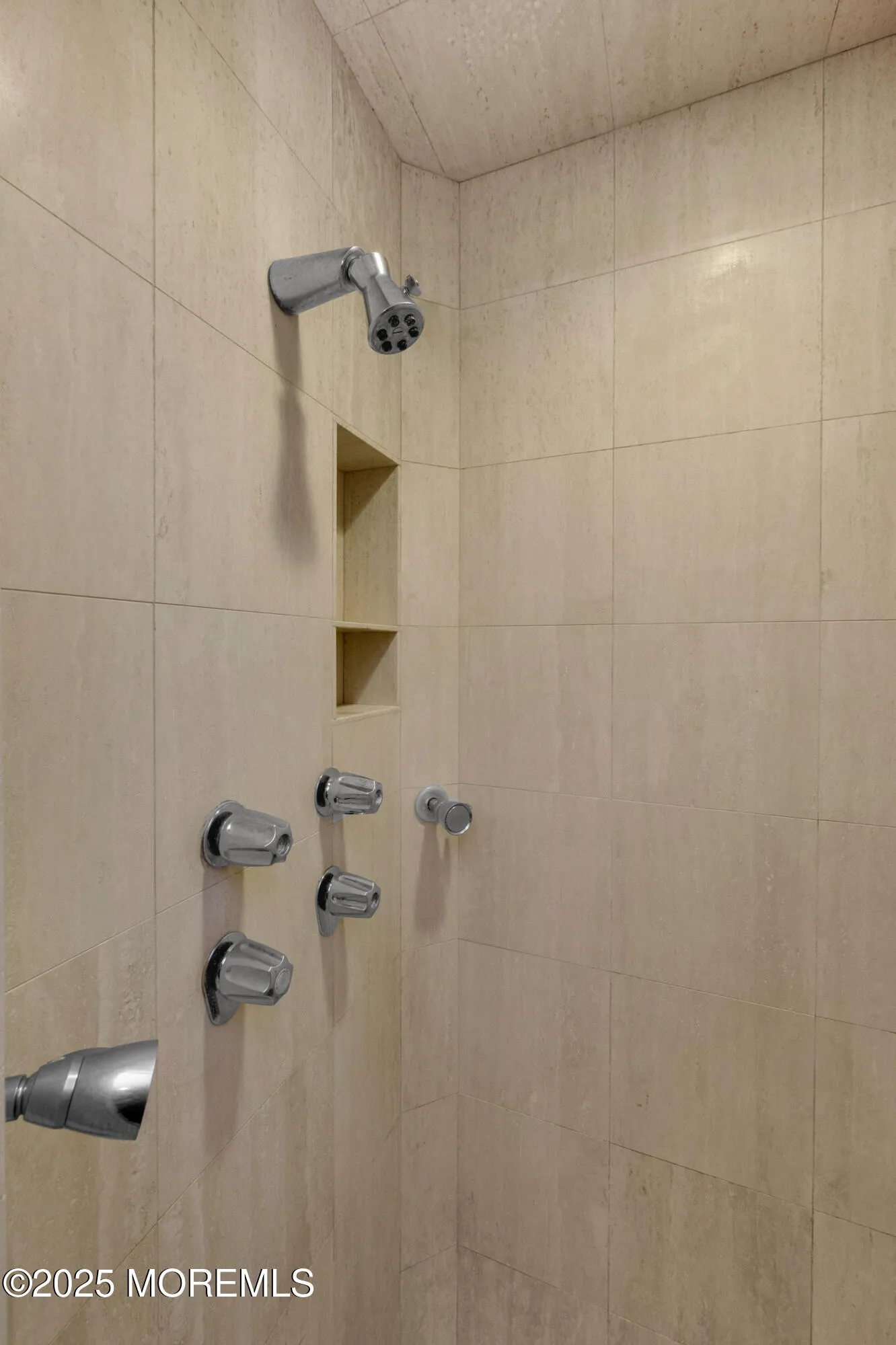 Allenwood, New Jersey 08720, United States, 3 Bedrooms Bedrooms, ,4 BathroomsBathrooms,Residential,Active,214596