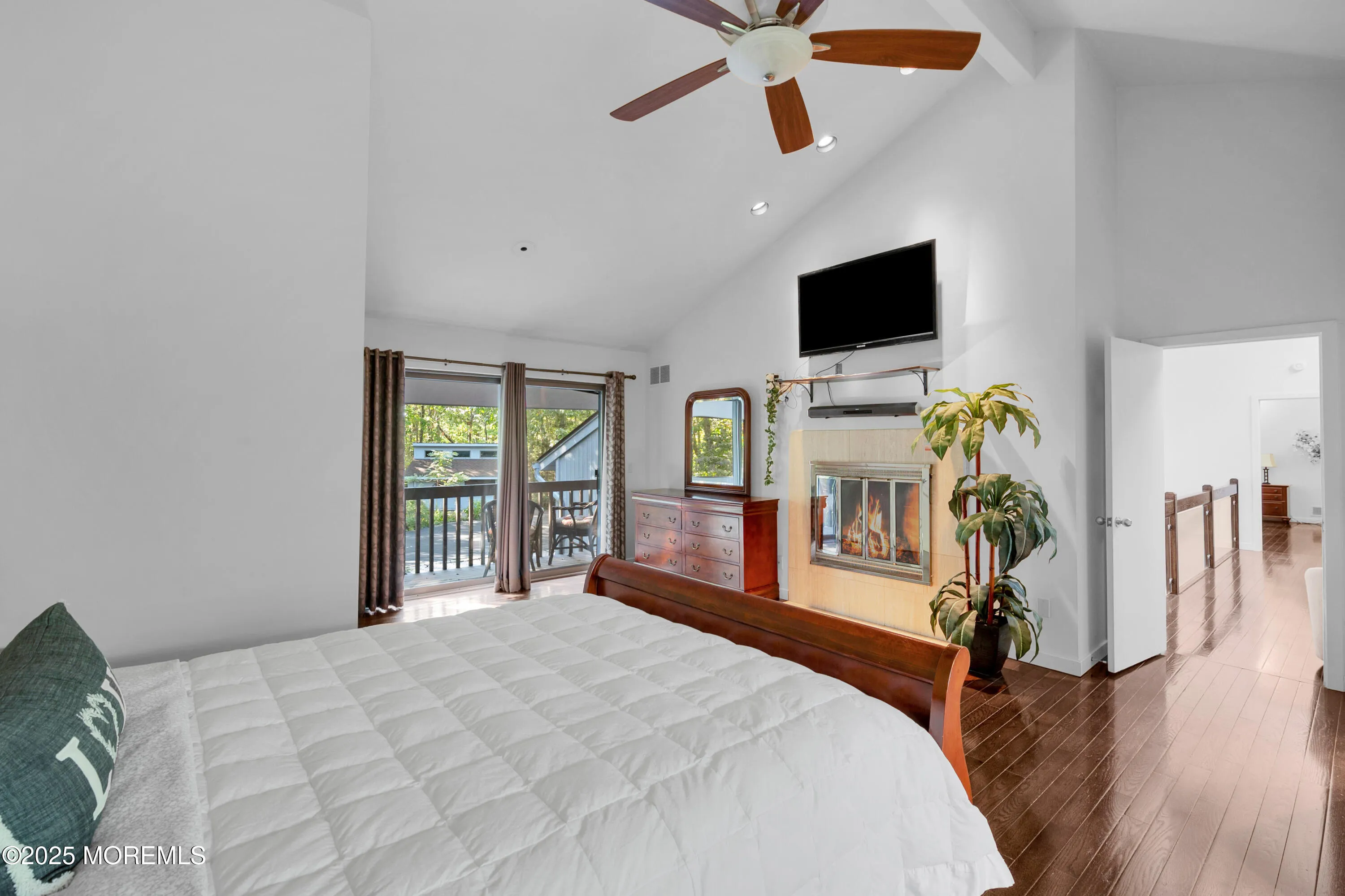 Allenwood, New Jersey 08720, United States, 3 Bedrooms Bedrooms, ,4 BathroomsBathrooms,Residential,Active,214596