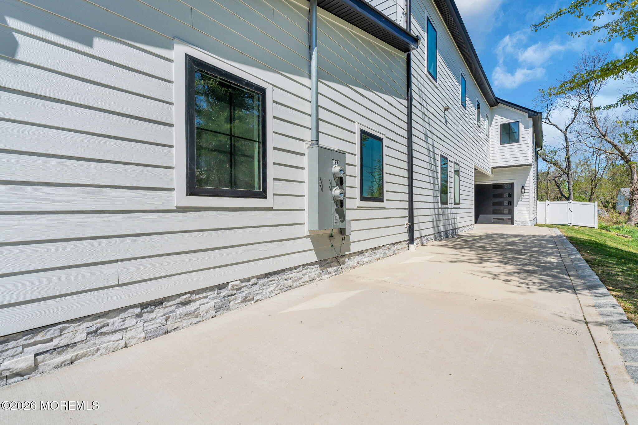 Long Branch, New Jersey, 07740, United States, 7 Bedrooms Bedrooms, ,5 BathroomsBathrooms,Residential,Active,2041394