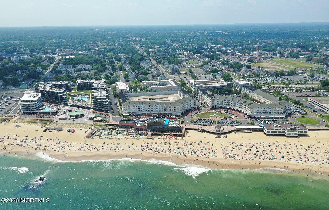 Long Branch, New Jersey, 07740, United States, 7 Bedrooms Bedrooms, ,5 BathroomsBathrooms,Residential,Active,2041394