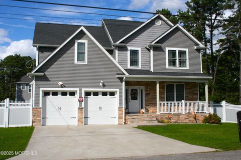 Photo of 1301 Amsterdam Avenue, Toms River, NJ 08757 (MLS # 22530770)