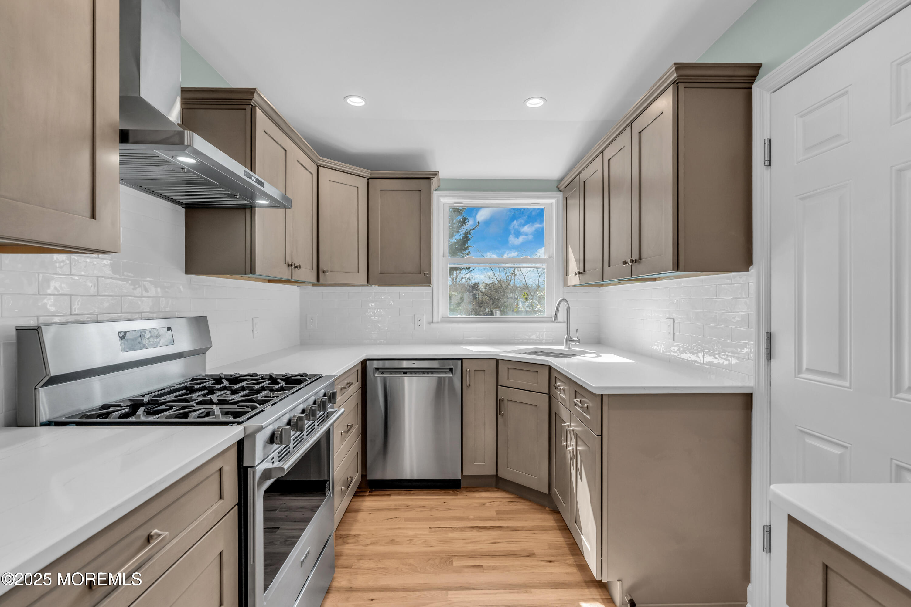 102 Washington Drive, Brick, New Jersey image 8