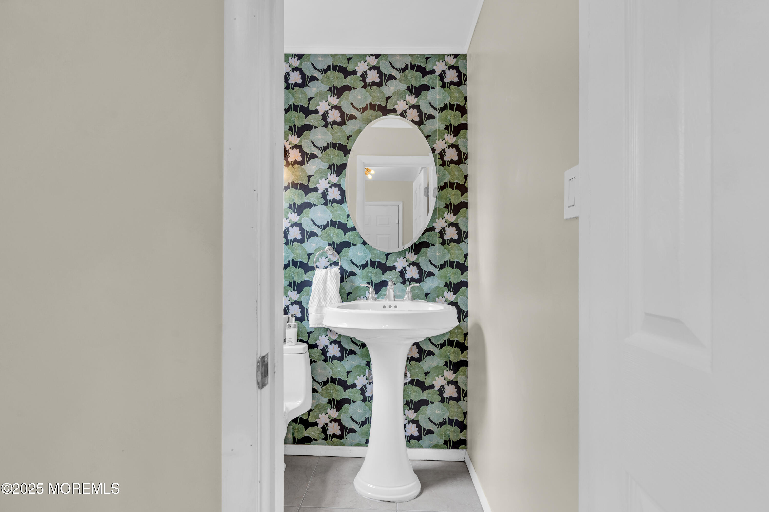 10 Kings Road, East Brunswick, New Jersey image 14