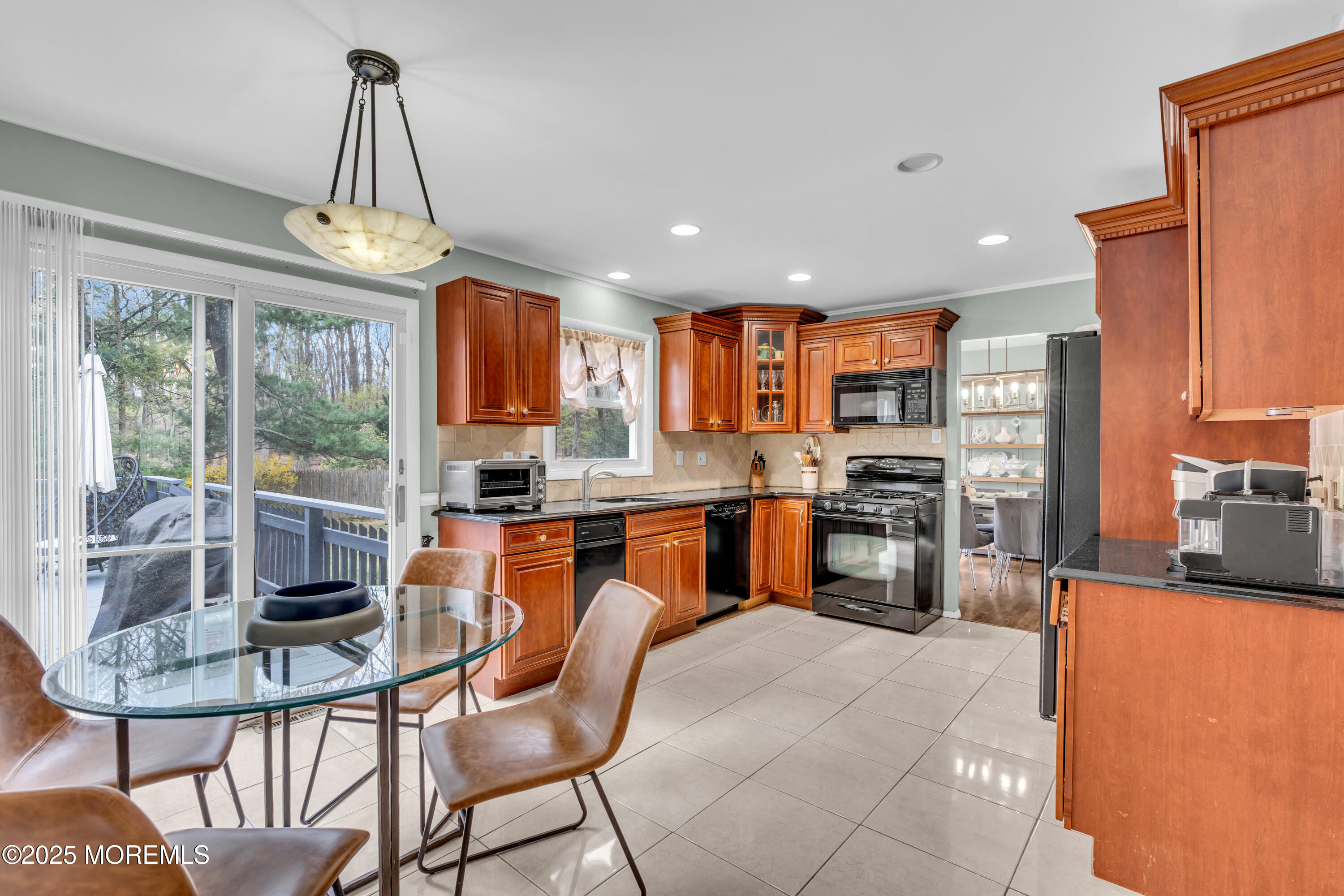 10 Kings Road, East Brunswick, New Jersey image 5