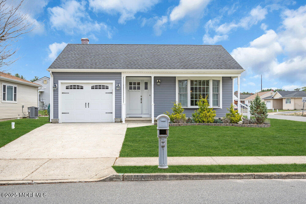 141 Paradise Boulevard, Toms River, New Jersey image 1
