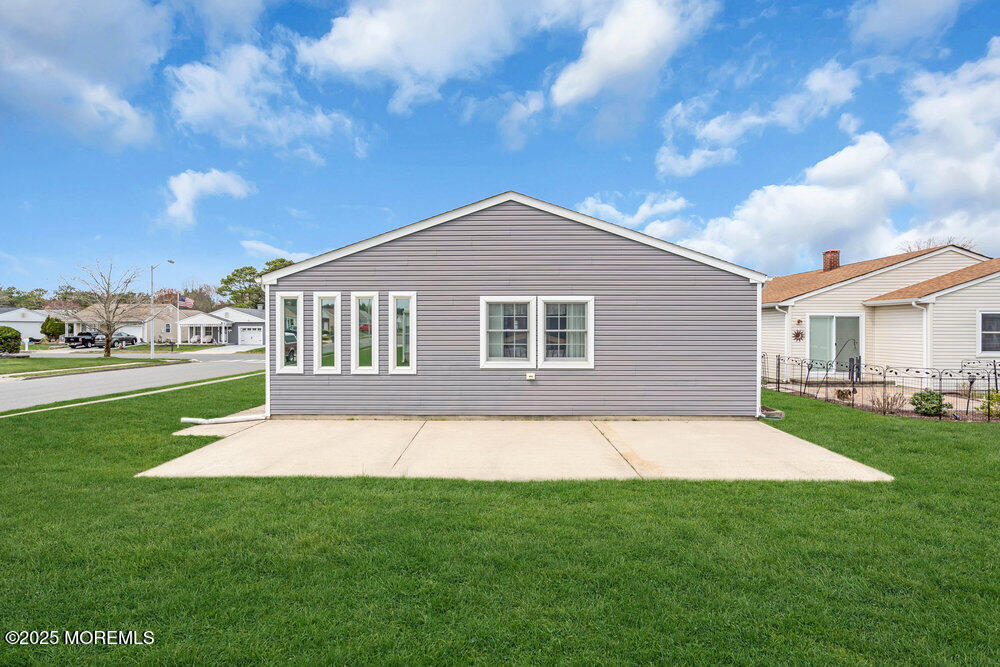 141 Paradise Boulevard, Toms River, New Jersey image 9