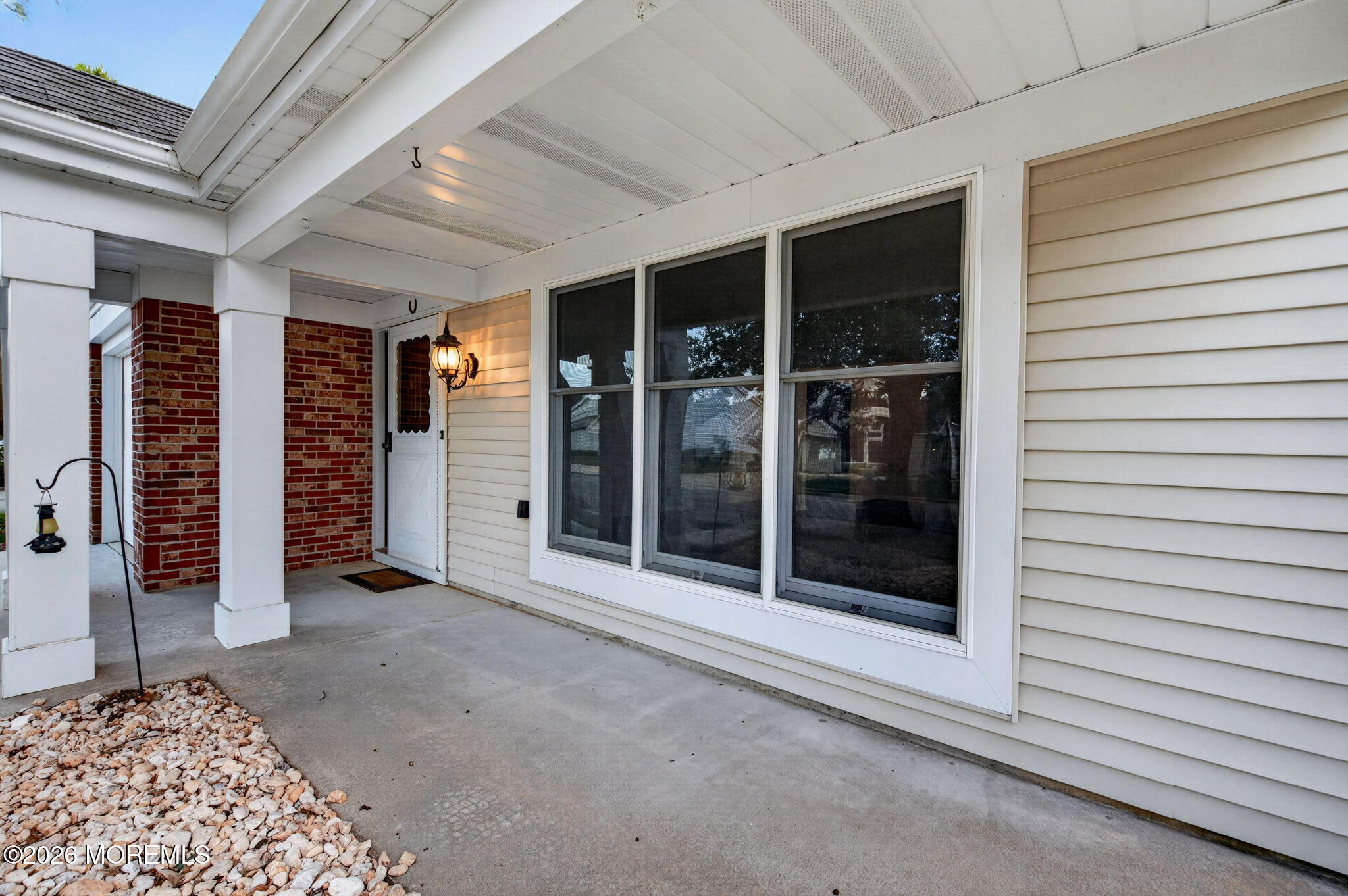2381 Coral Leaf Road