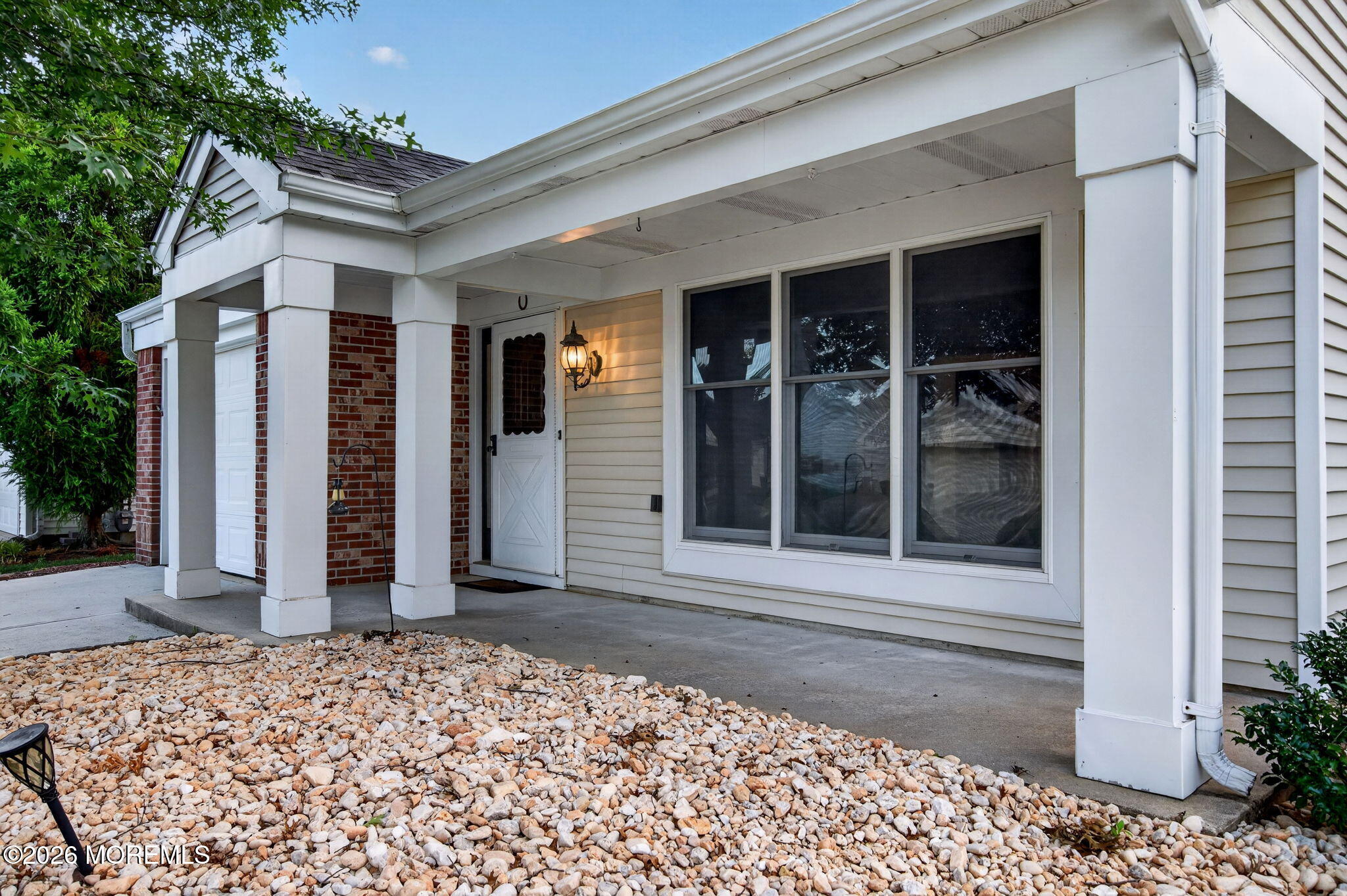 2381 Coral Leaf Road