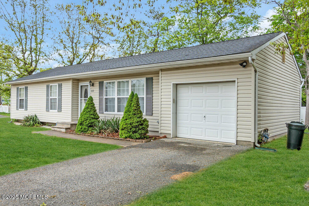 62 Walnut Street, Beachwood, New Jersey image 3