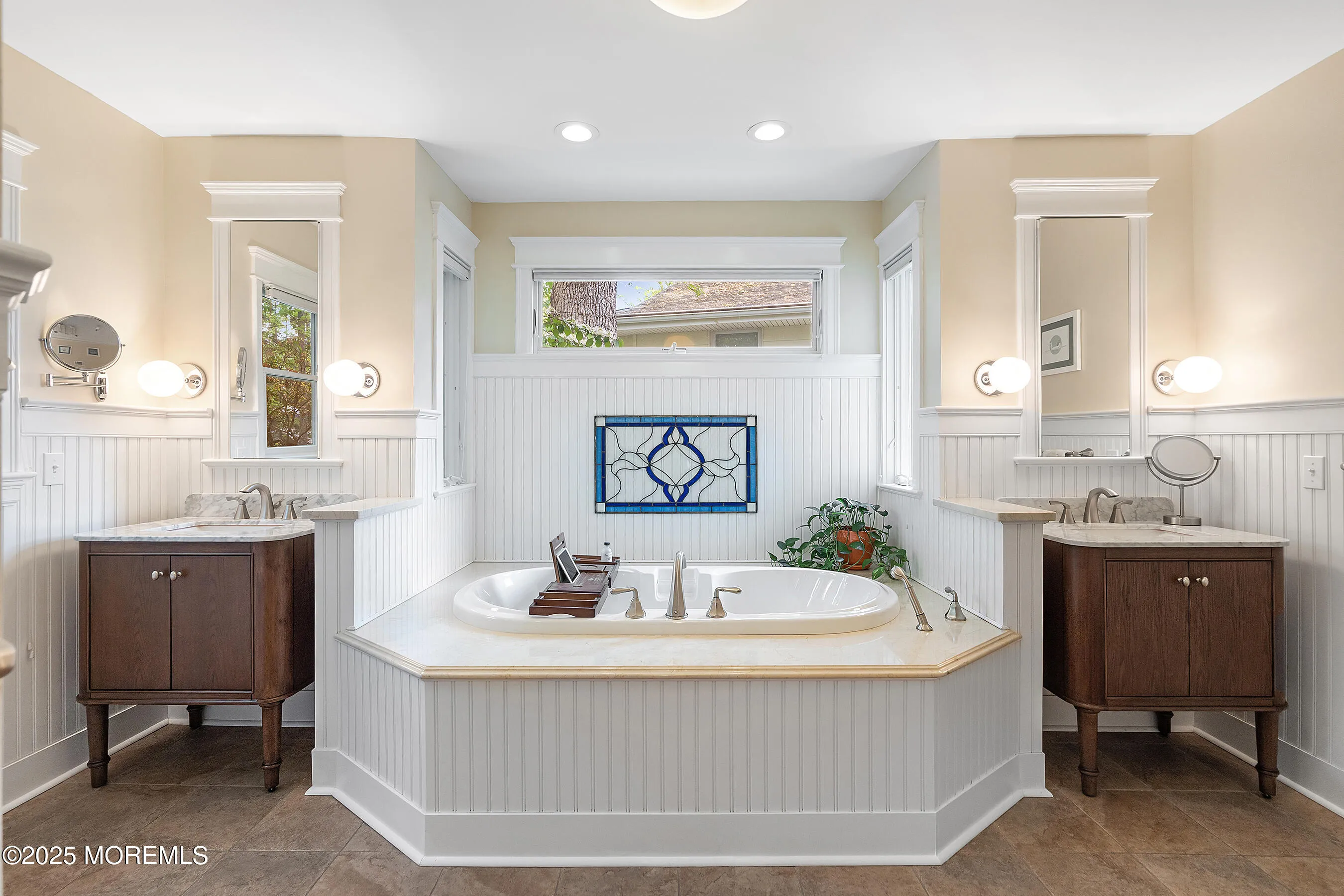 Neptune Township, New Jersey 07753, United States, 3 Bedrooms Bedrooms, ,3 BathroomsBathrooms,Residential,Active,141371