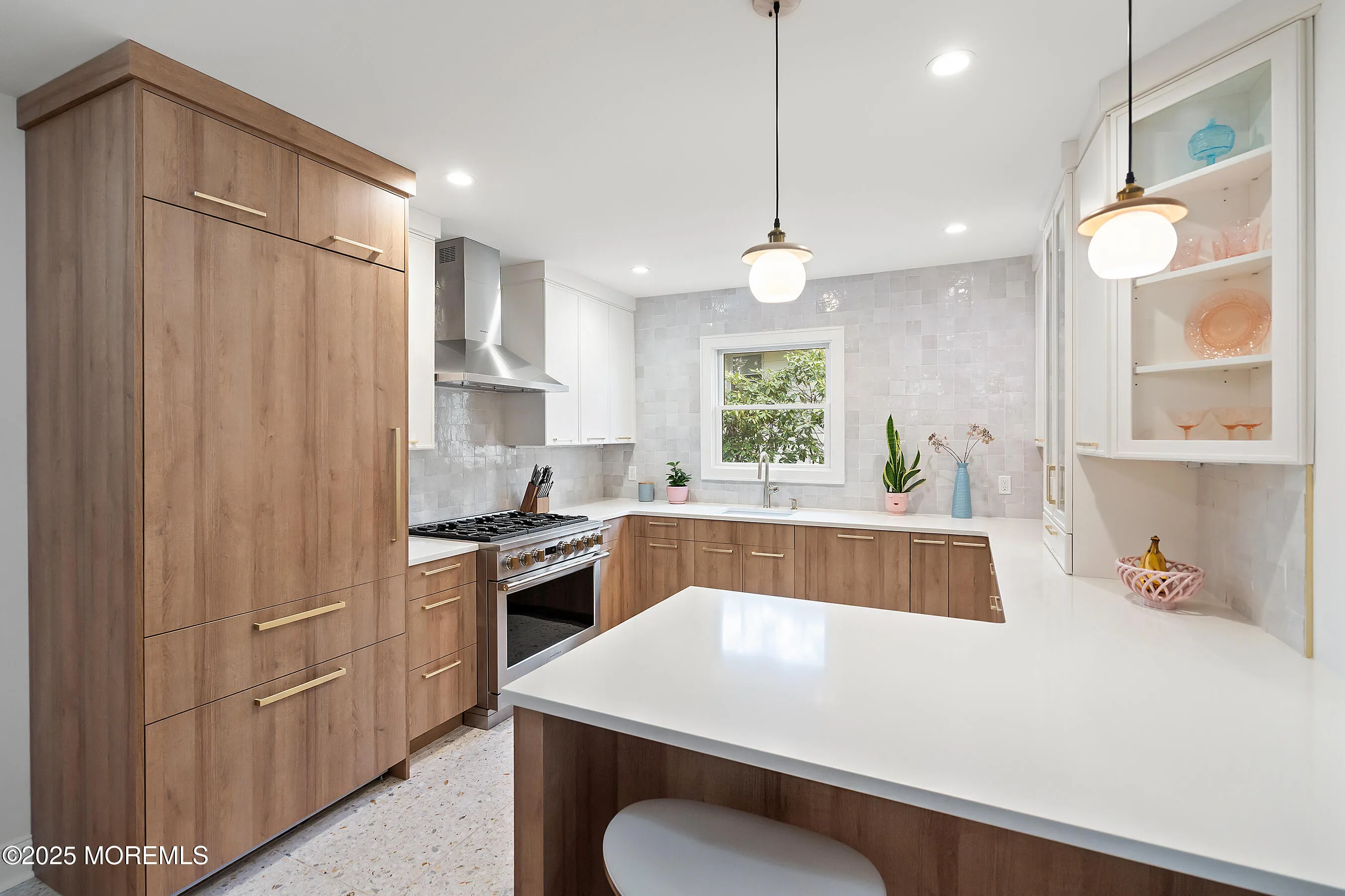 Neptune Township, New Jersey 07753, United States, 3 Bedrooms Bedrooms, ,3 BathroomsBathrooms,Residential,Active,141371