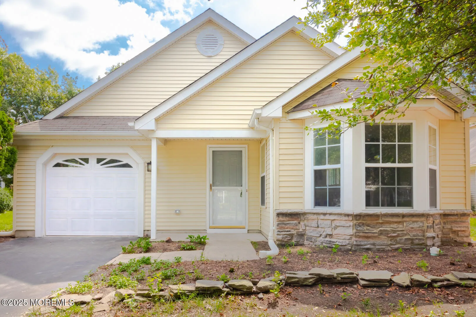 Lakewood, New Jersey 08701, United States, 2 Bedrooms Bedrooms, ,2 BathroomsBathrooms,Residential,Active,207172