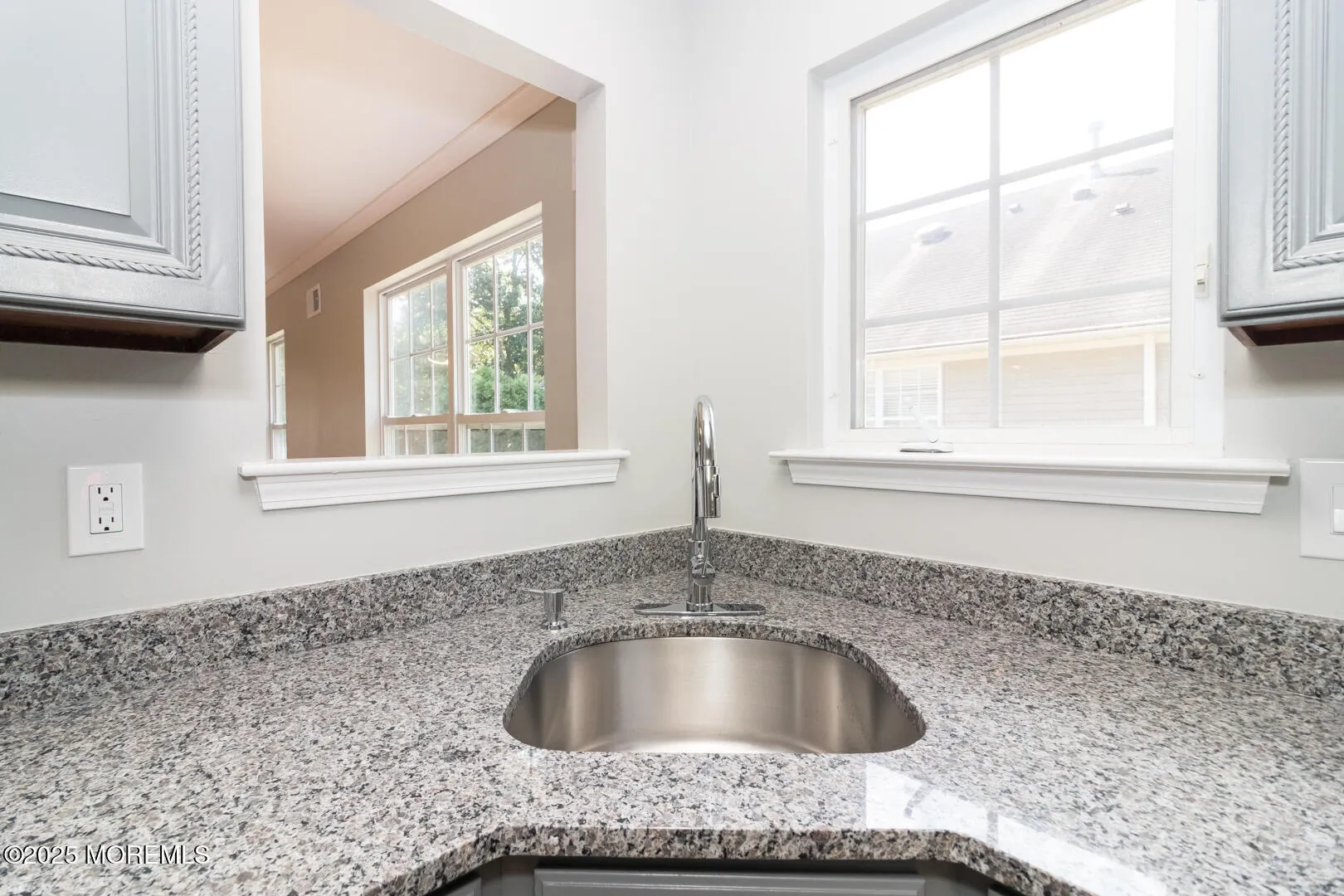 Lakewood, New Jersey 08701, United States, 2 Bedrooms Bedrooms, ,2 BathroomsBathrooms,Residential,Active,207172