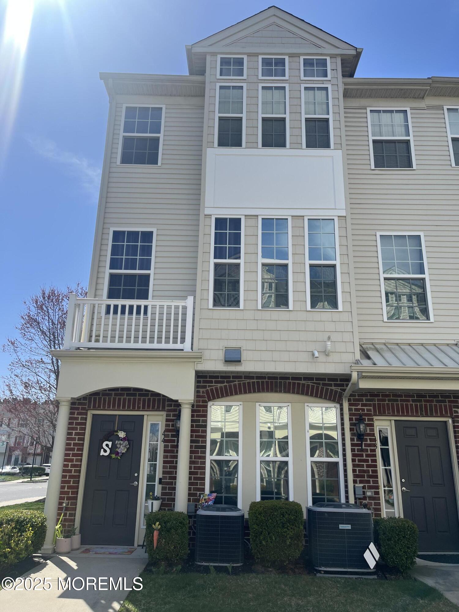 44 Jake Drive, Tinton Falls, New Jersey image 2