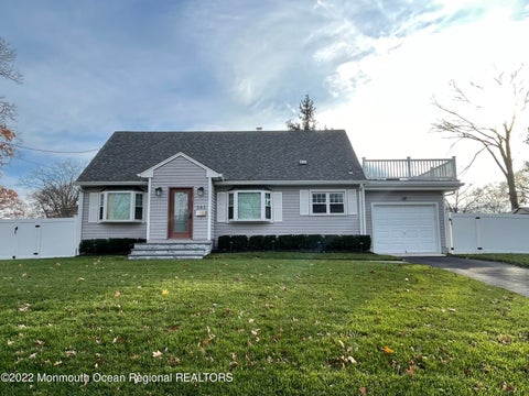 Homes For Rent - 282 Berger Avenue<br/> Oakhurst, NJ 07755