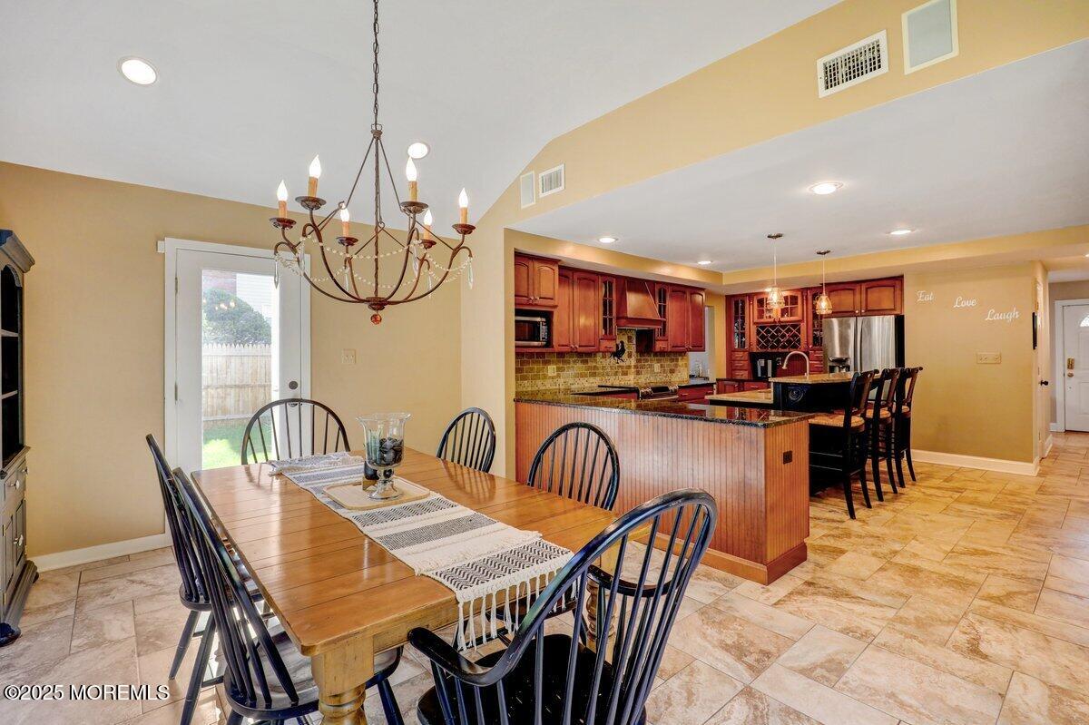 21 Devon Drive, Manalapan, New Jersey image 10