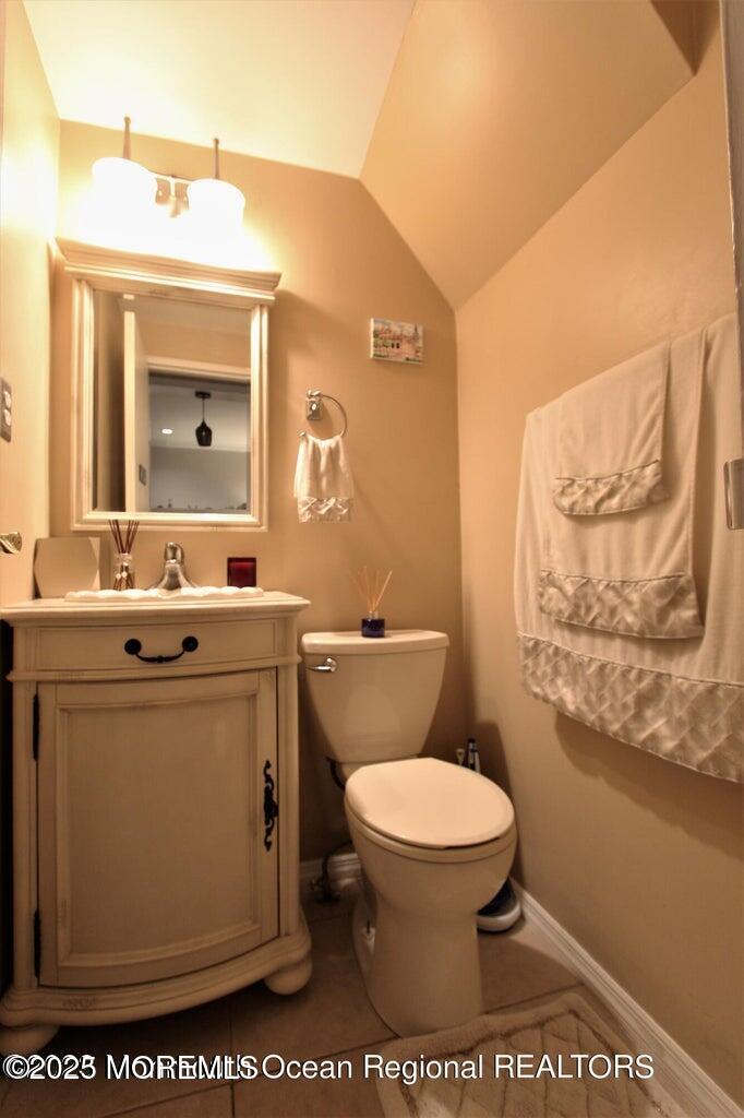 126 Village Green Way #126, Hazlet, New Jersey image 4
