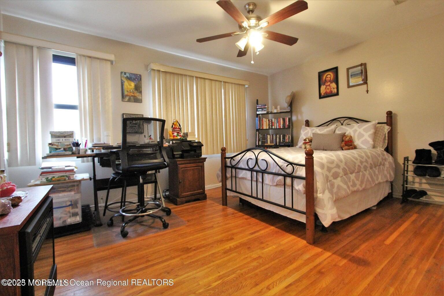 126 Village Green Way #126, Hazlet, New Jersey image 9