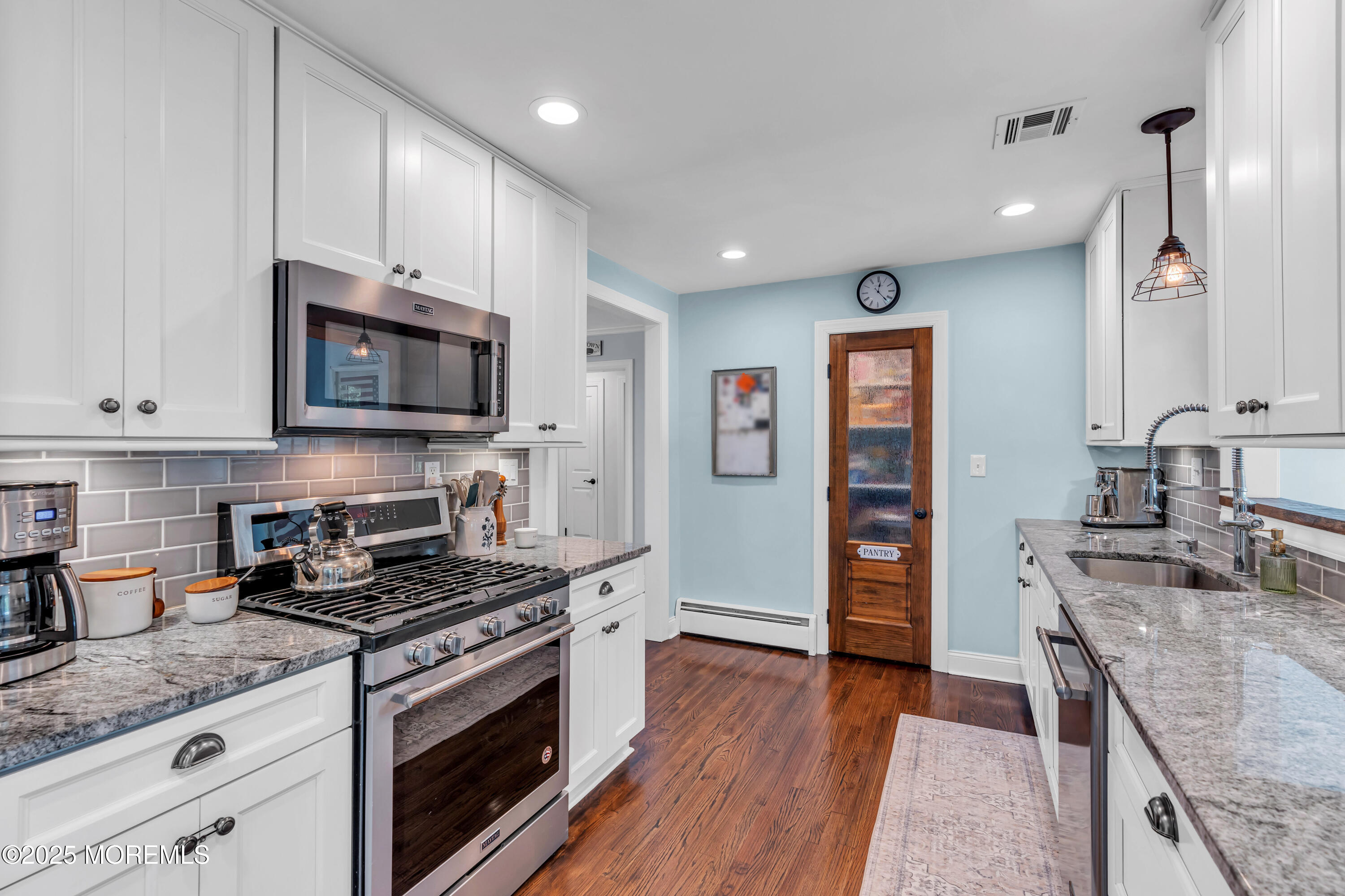 154 10th Street, Belford, New Jersey image 18