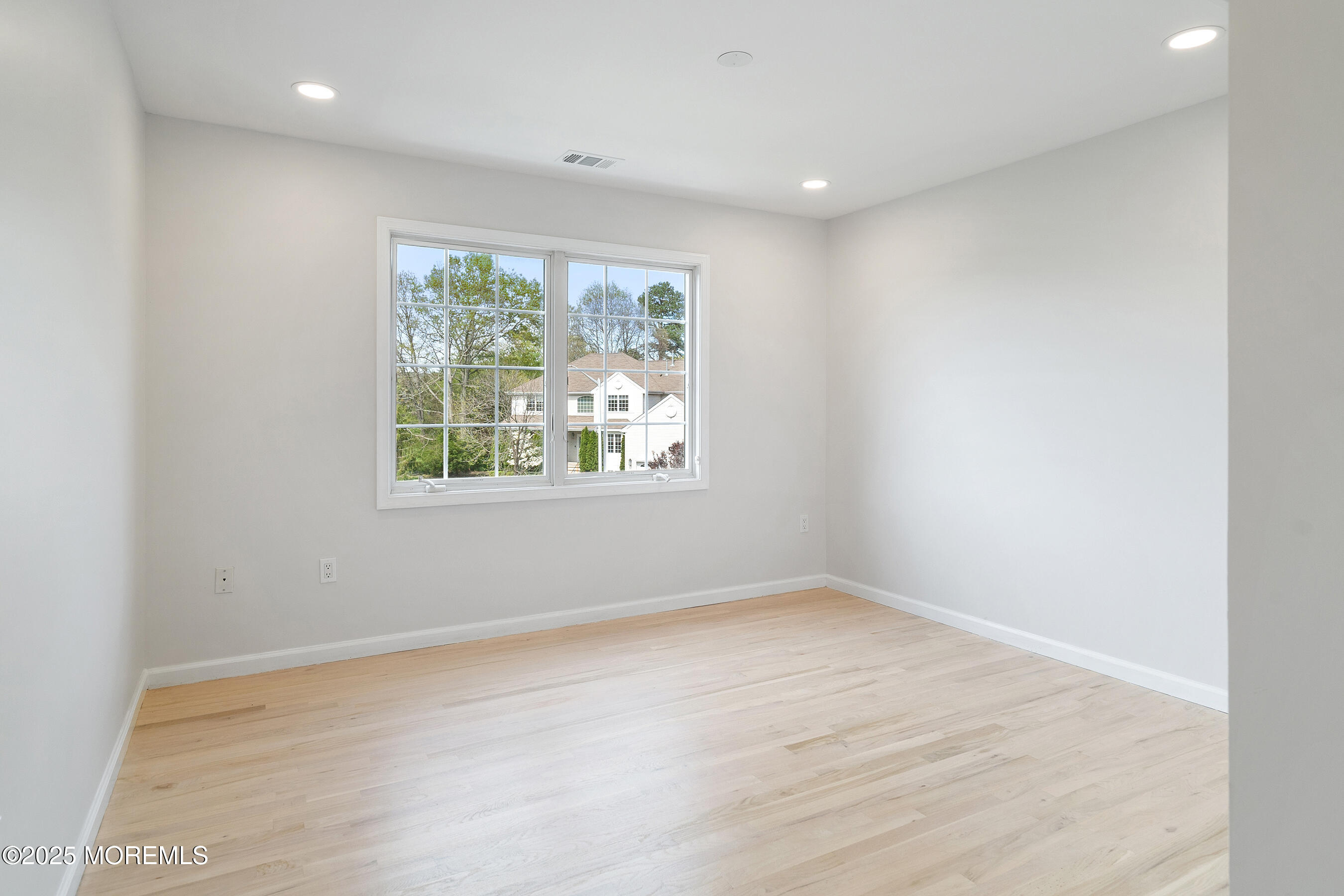 25 Tuscany Terr Ter, Lakewood, New Jersey image 31