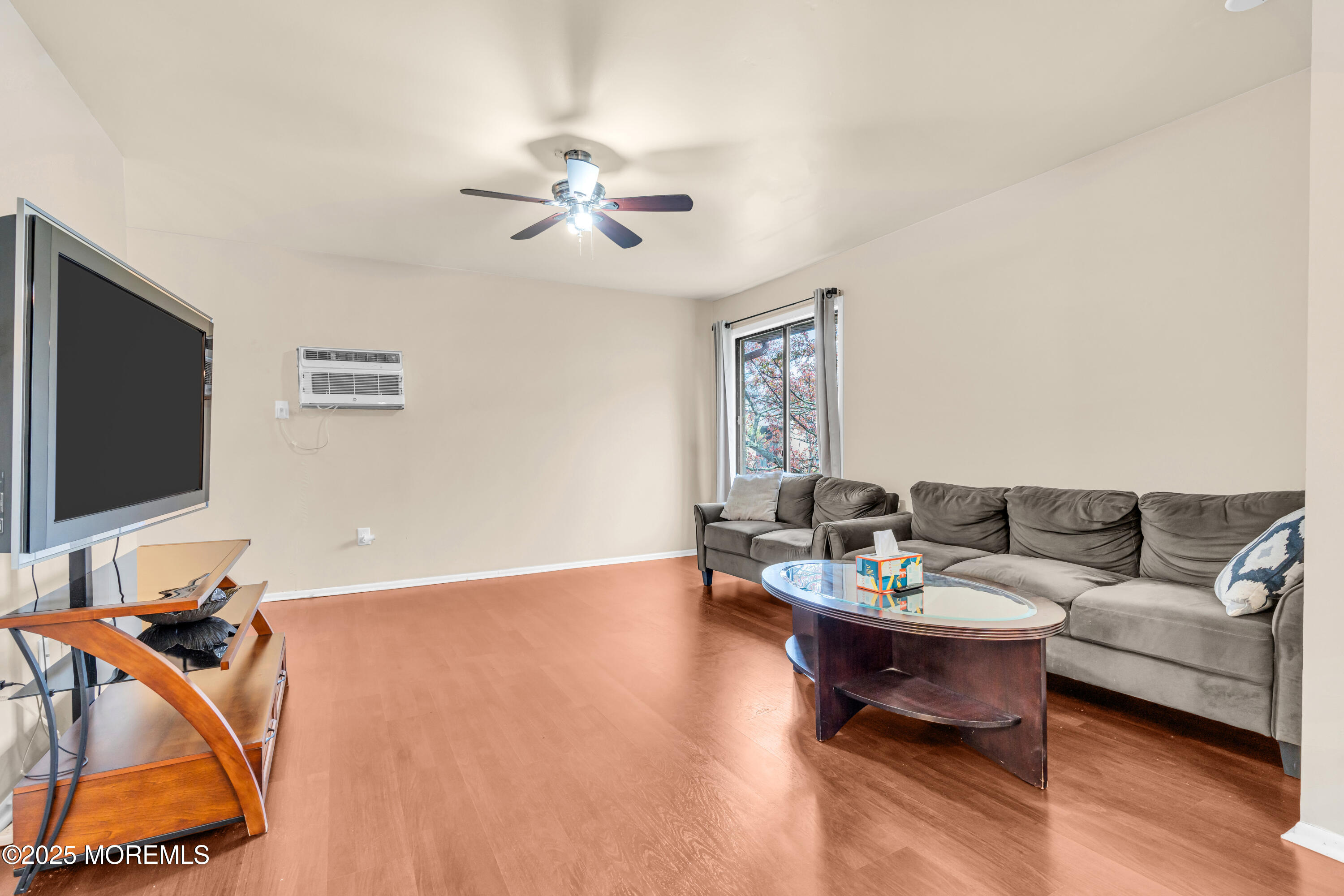 54 Amberly Drive #F, Manalapan, New Jersey image 5