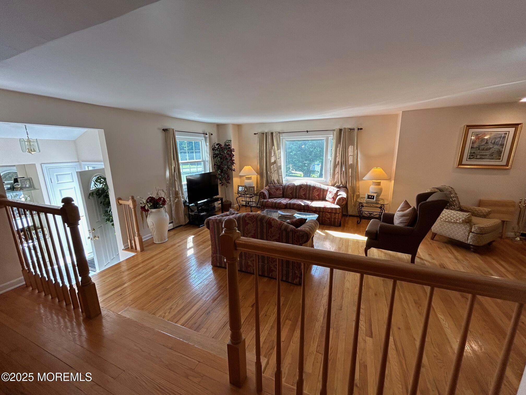32 Merion Drive, Manalapan, New Jersey image 12