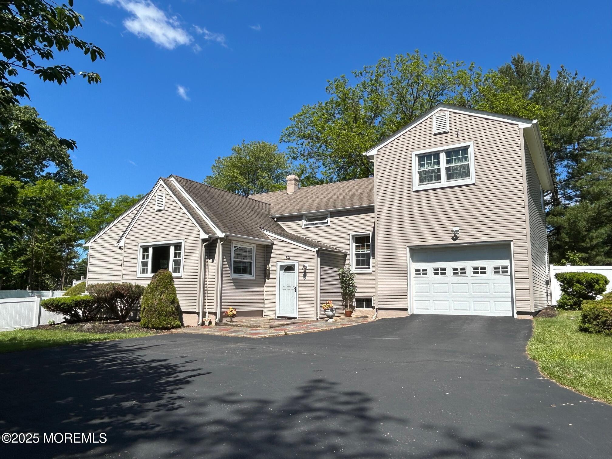 32 Merion Drive, Manalapan, New Jersey image 1