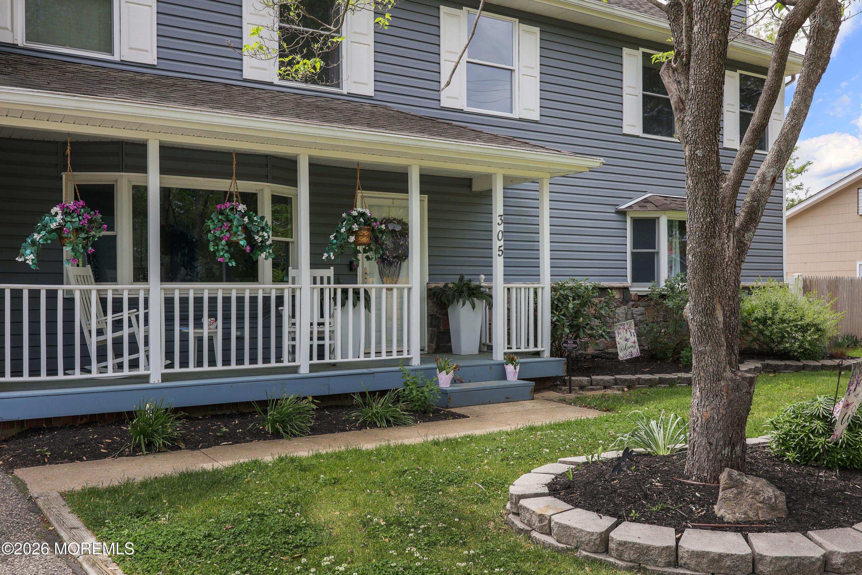 305 Jefferson Court