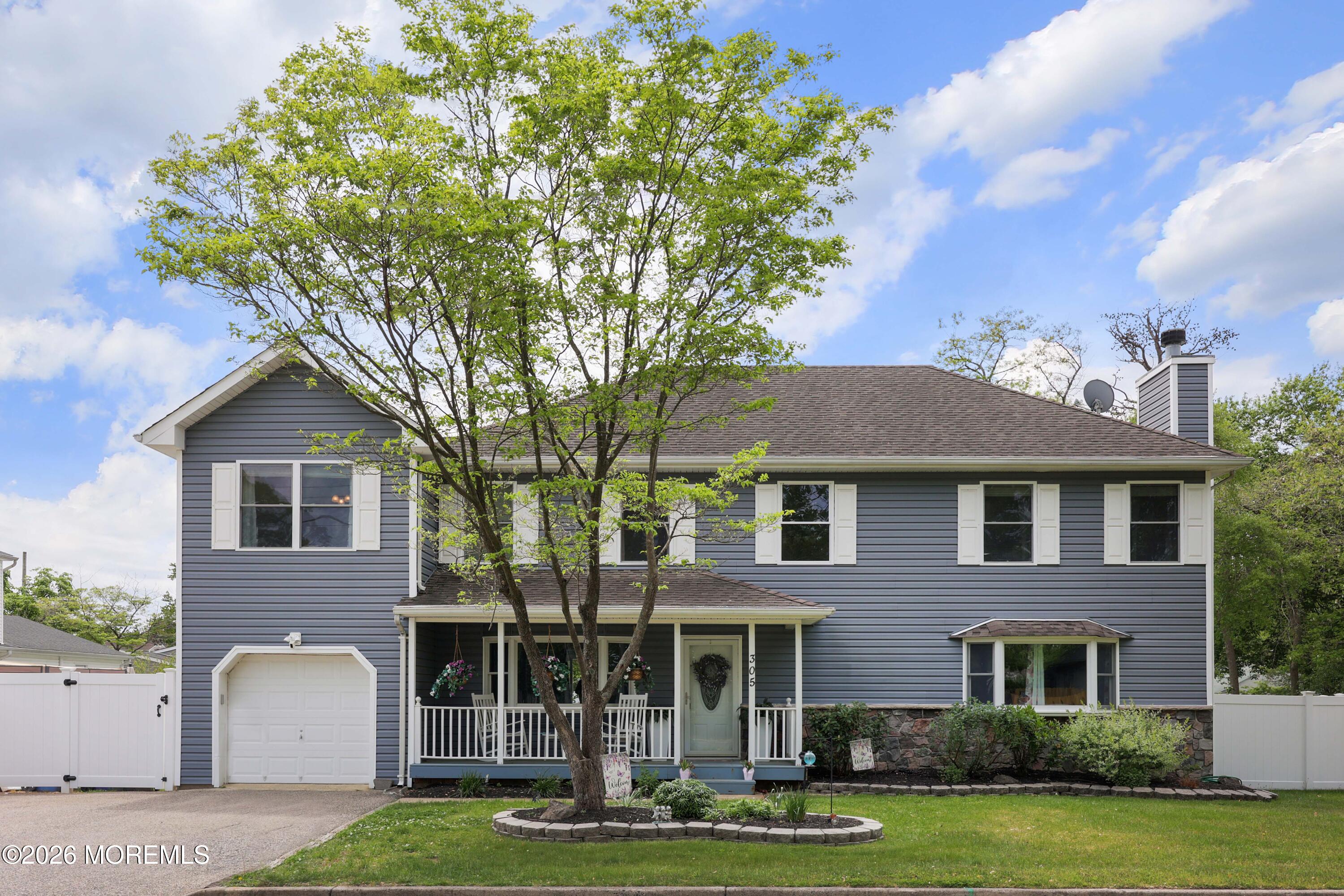 305 Jefferson Court