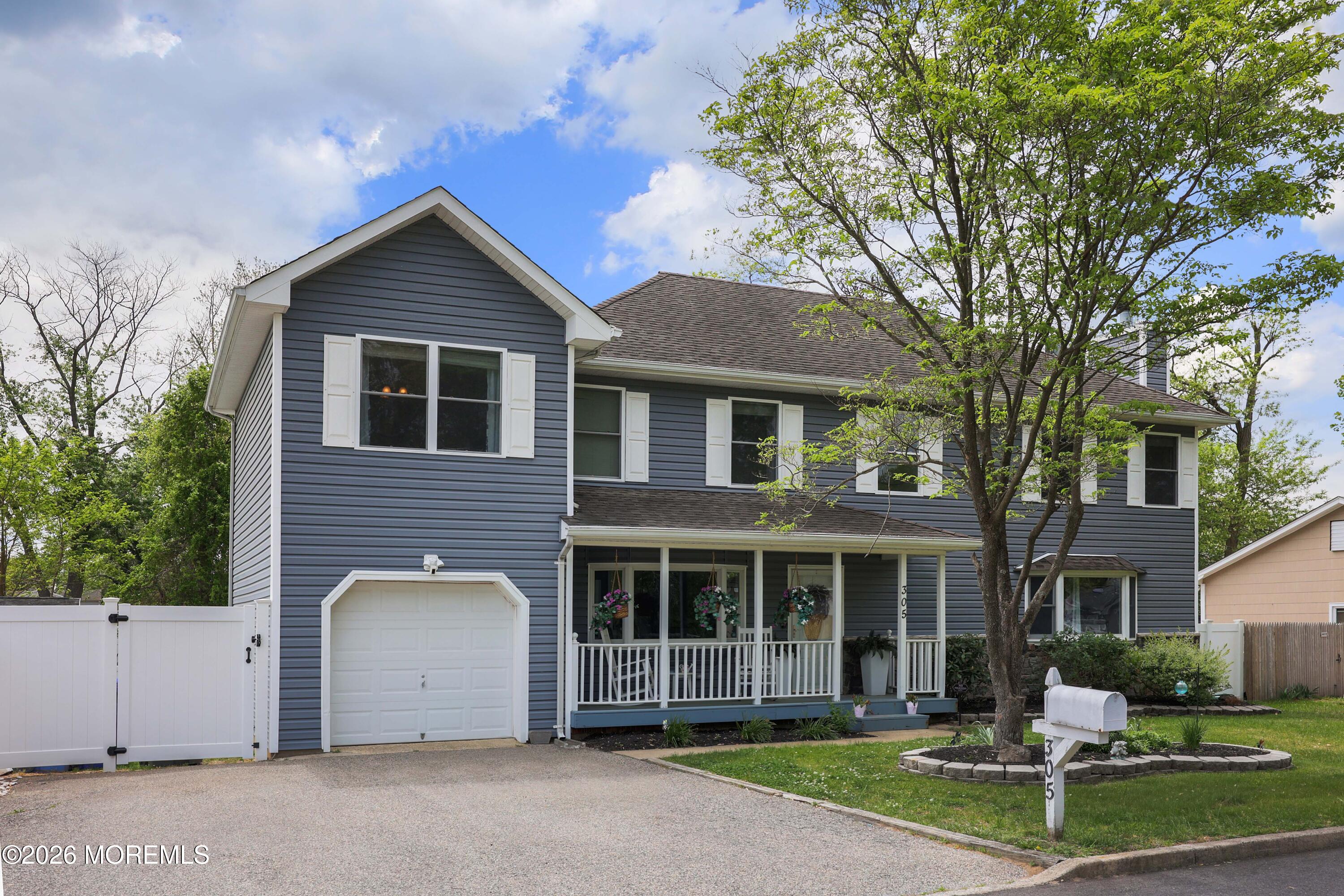 305 Jefferson Court