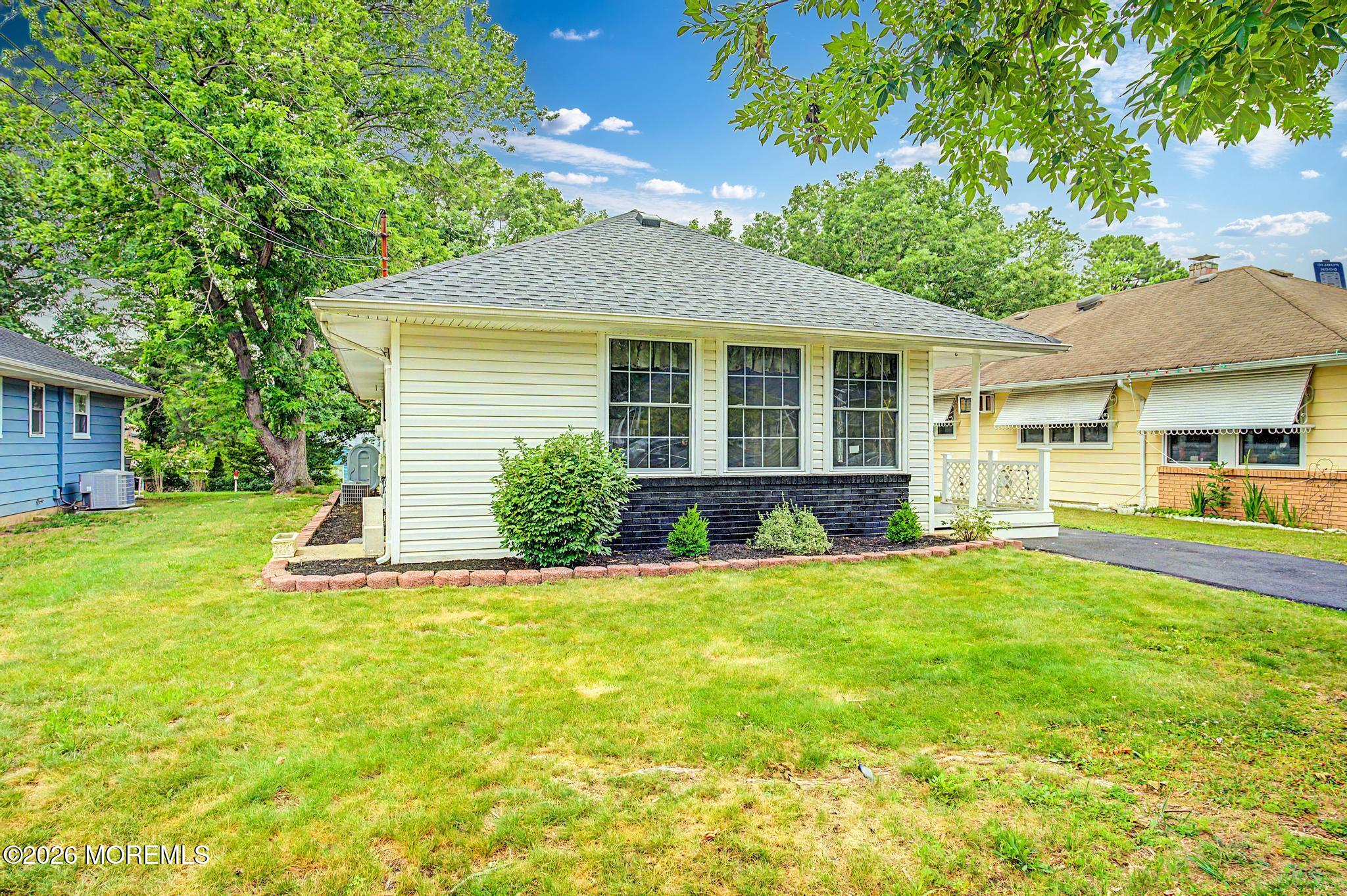 1912 Mount Juliano Lane