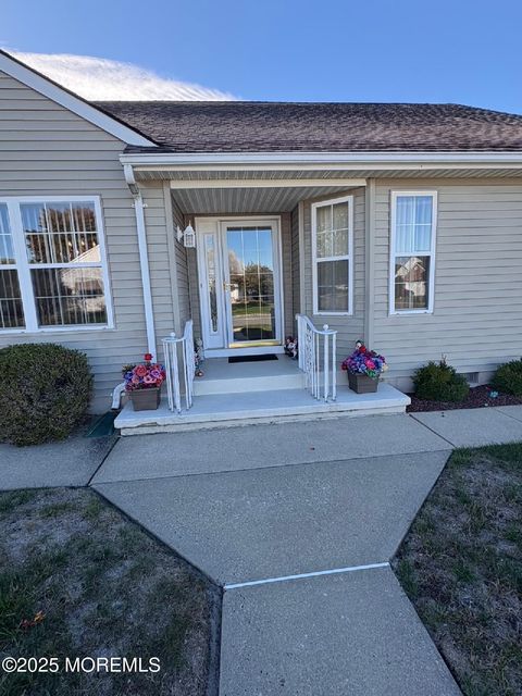 Photo of 51 Winterton Drive, Toms River, NJ 08757 (MLS # 22531648)