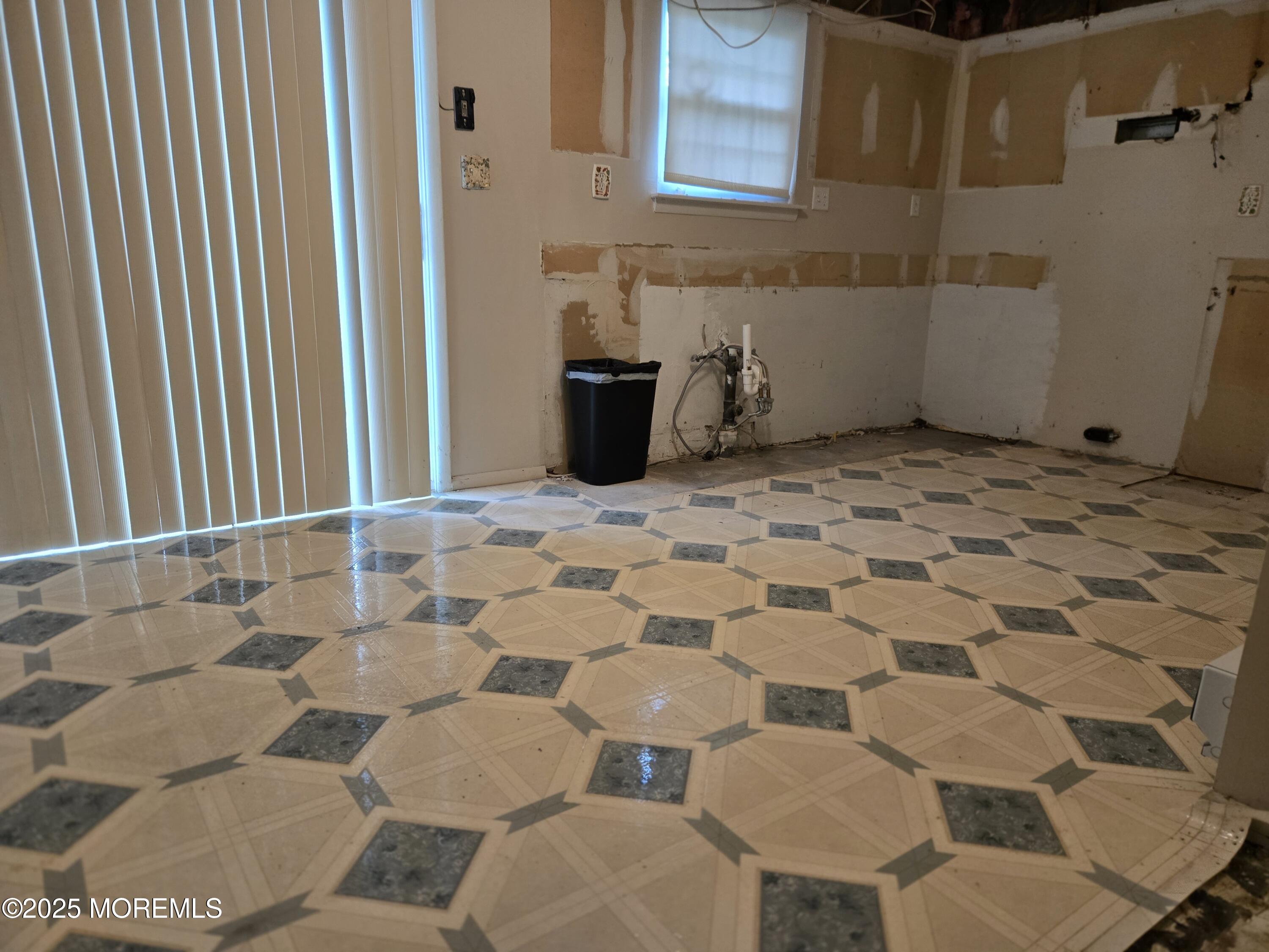 84B Gladiola Court