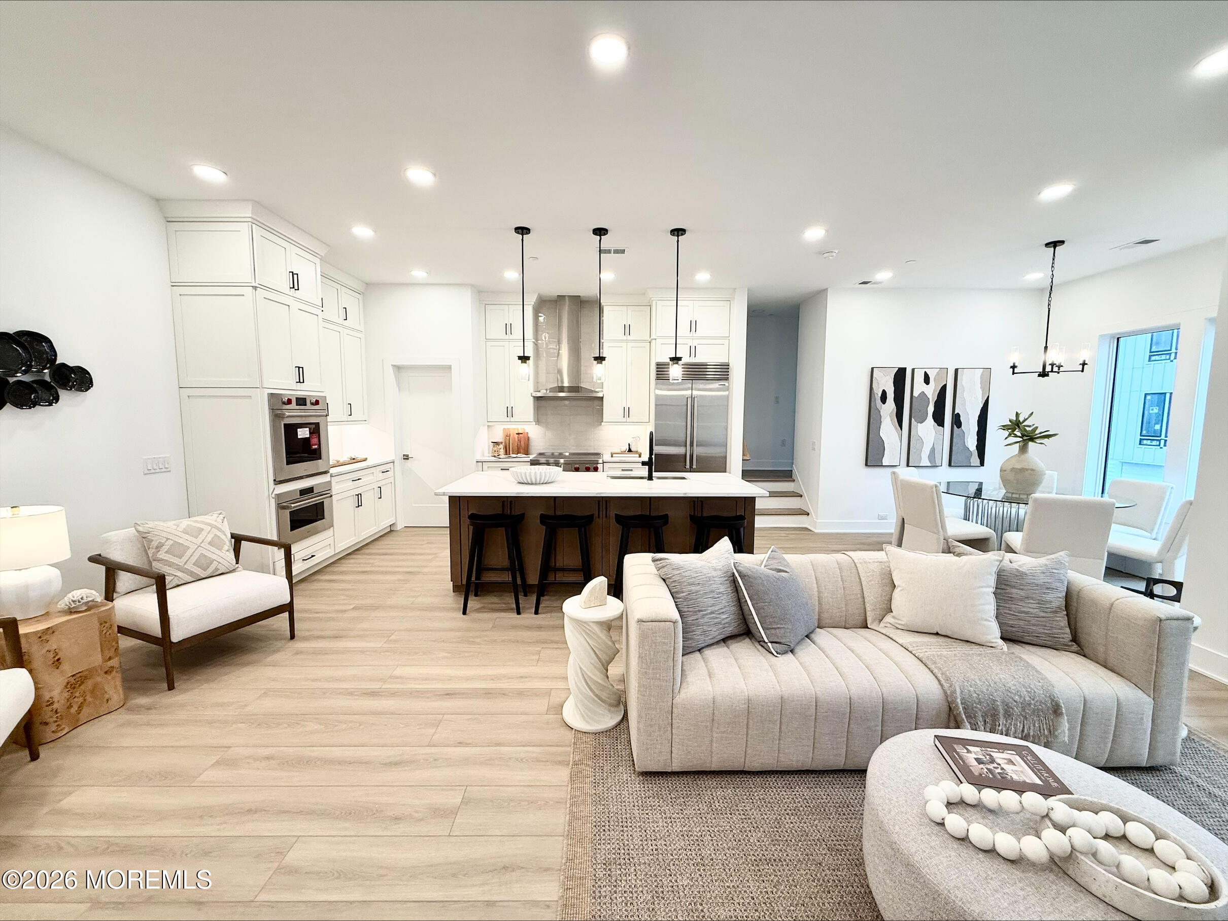 411A Lake Avenue 502