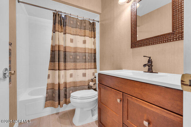 8 Wycombe Court, Toms River, New Jersey image 22