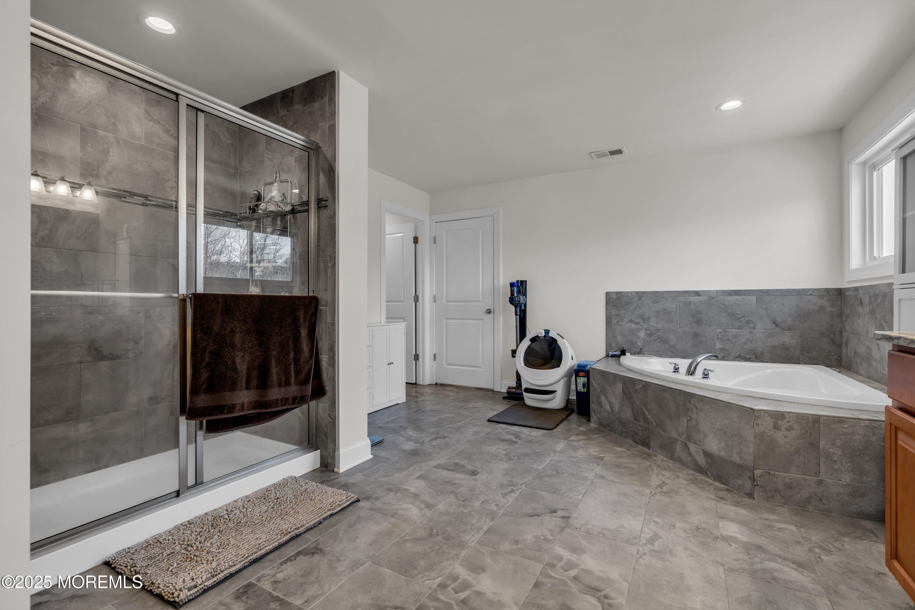 Millstone, New Jersey, 08510, United States, 4 Bedrooms Bedrooms, ,4 BathroomsBathrooms,Residential,Active,2007346
