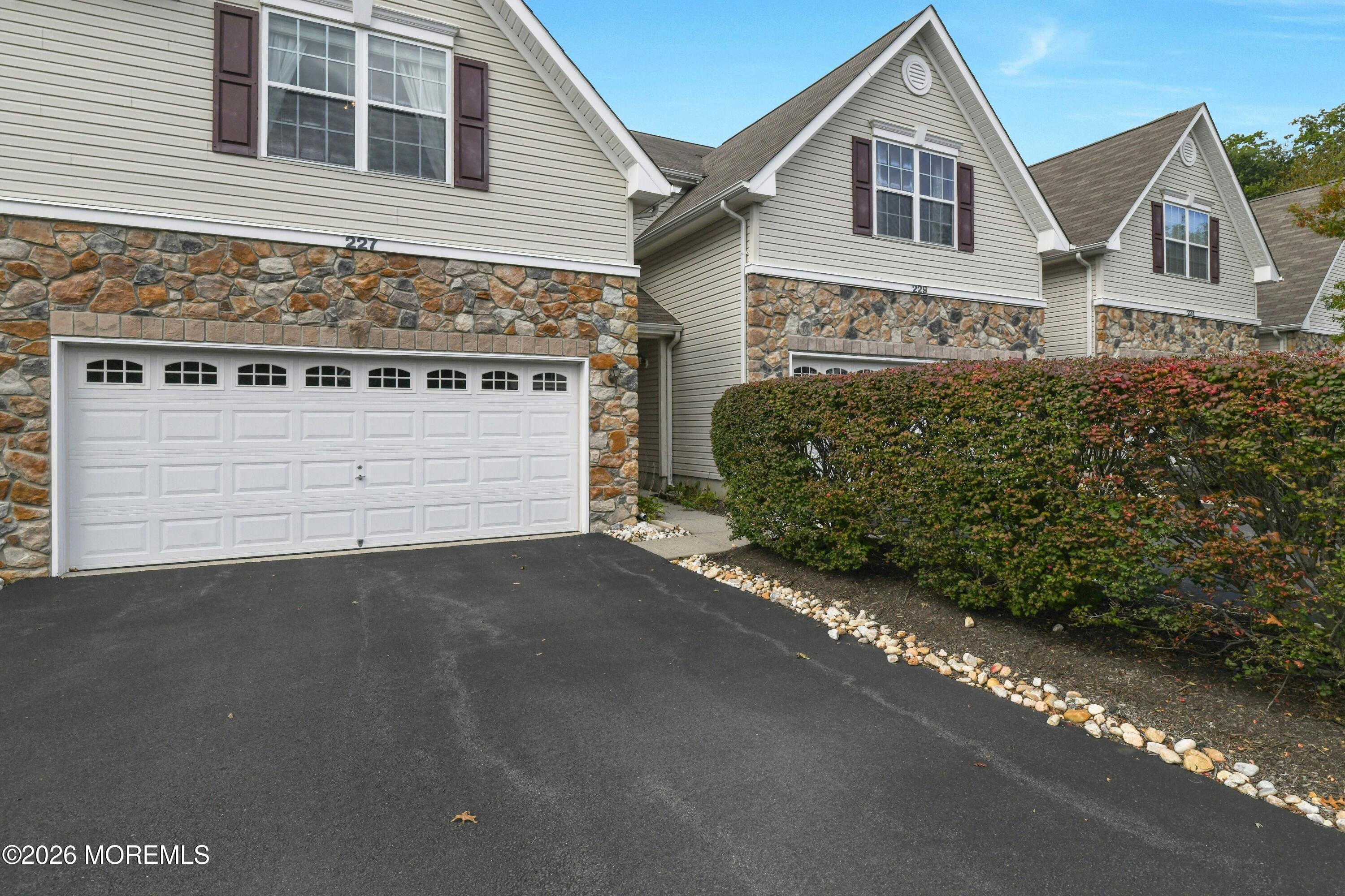 227 Concord Place