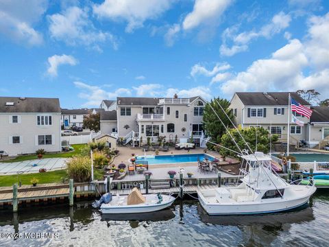 Photo of 2111 Middle Avenue, Point Pleasant, NJ 08742 (MLS # 22530688)