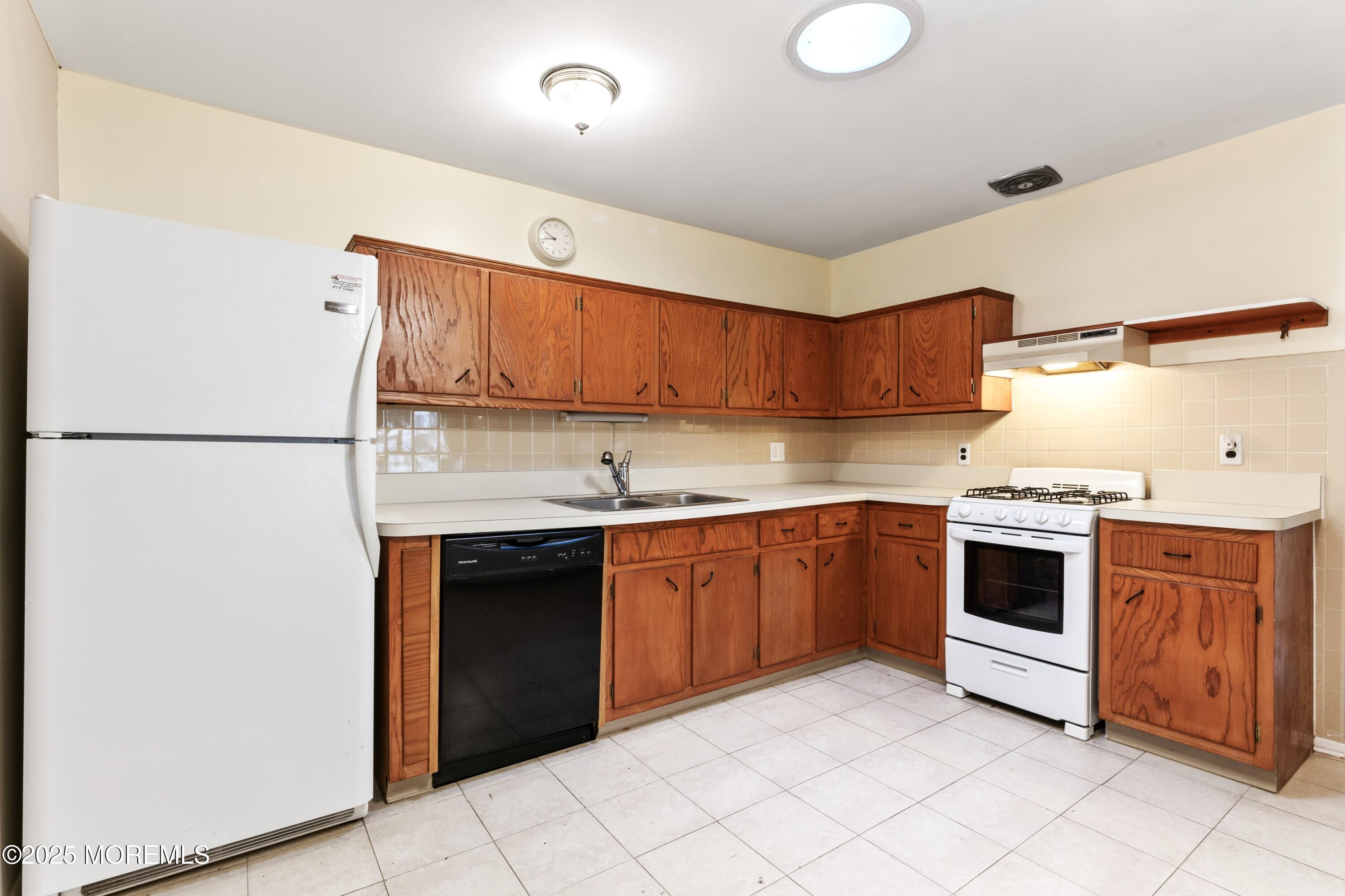 27 Cedar Street #A, Toms River, New Jersey image 7