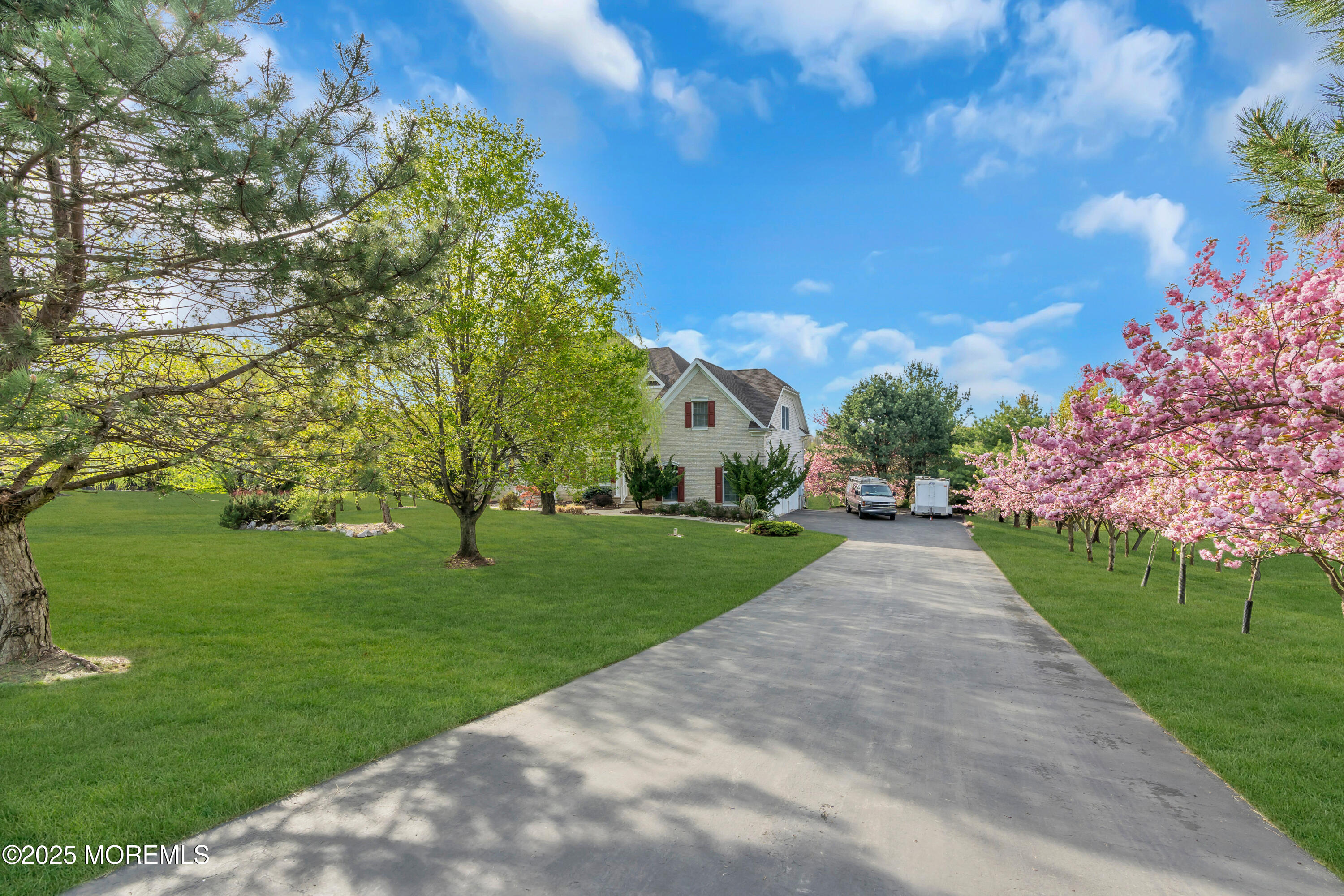 7 Stayman Court, Manalapan, New Jersey image 3