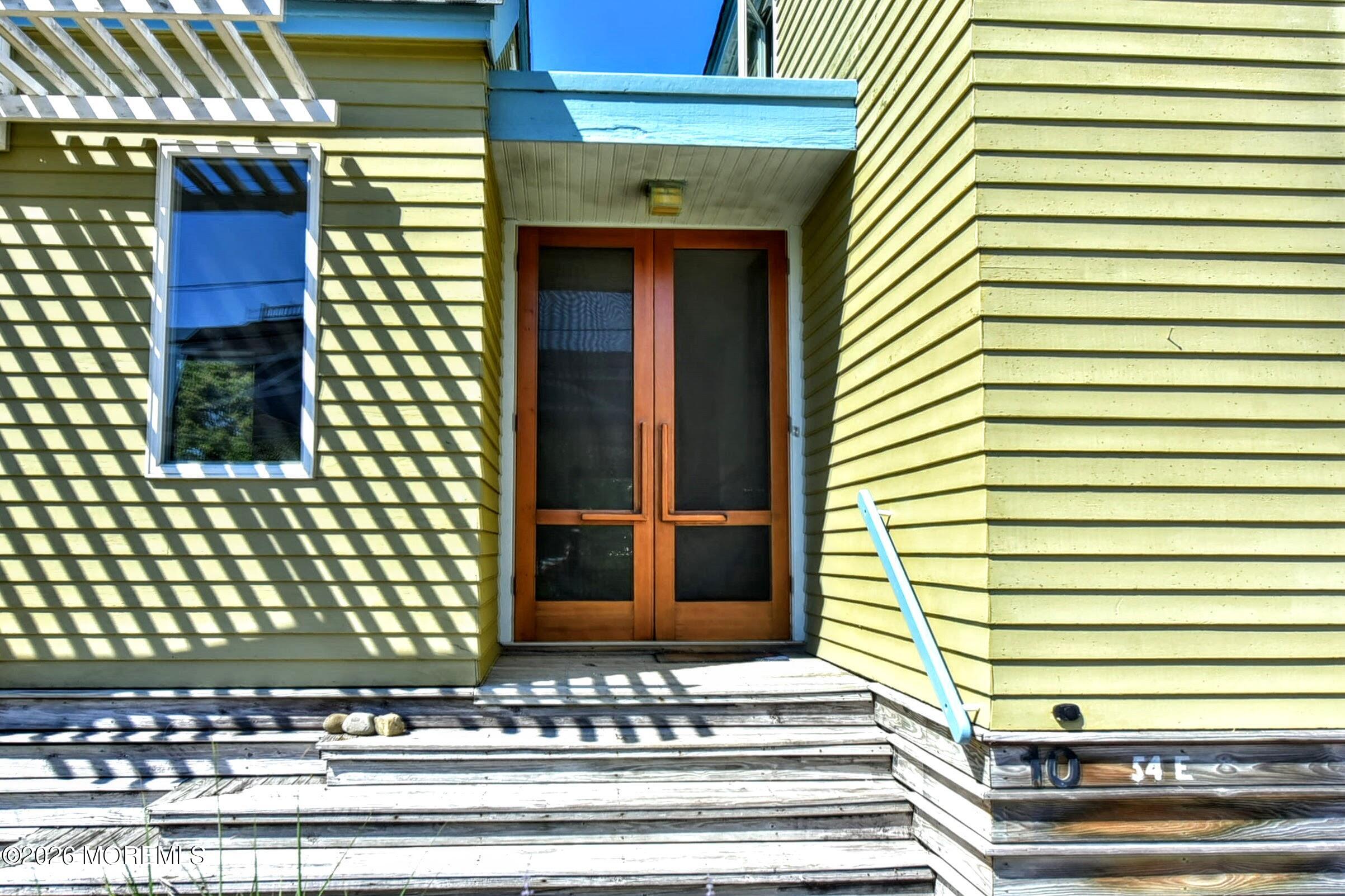 54 Long Beach Boulevard E