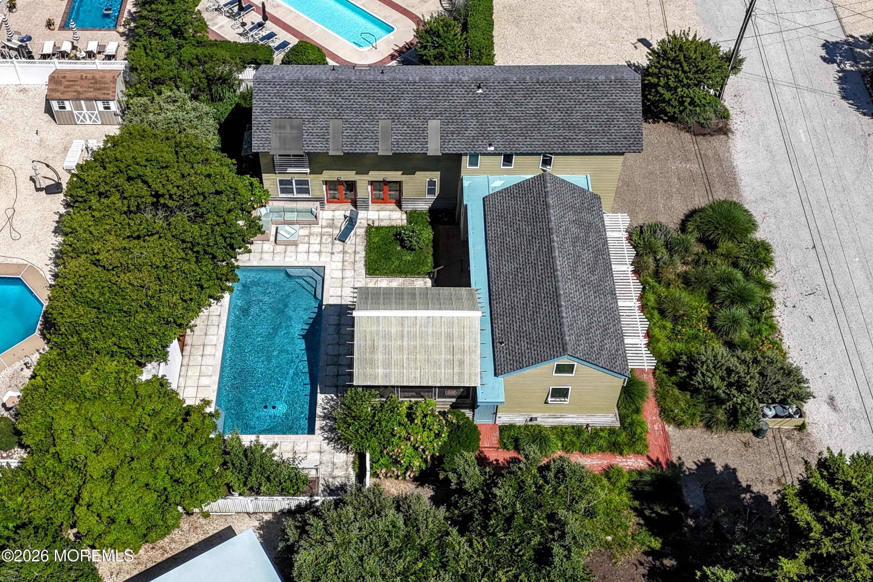 54 Long Beach Boulevard E