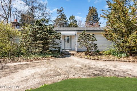 Photo of 40 Redwood Place, Jackson, NJ 08527 (MLS # 22610665)