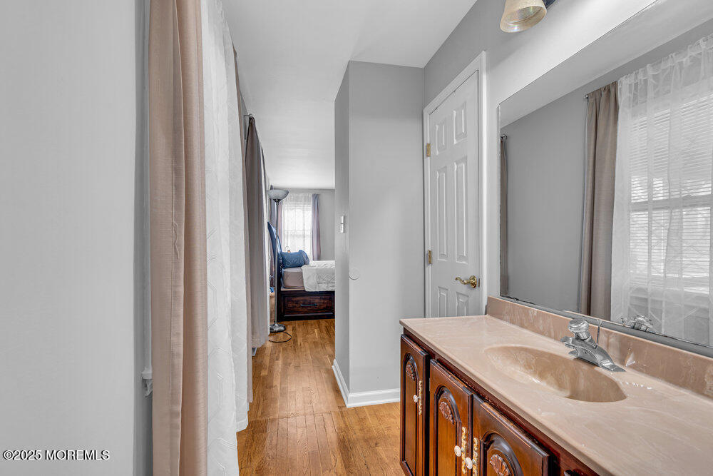 1 Foxcroft Drive, Marlboro, New Jersey image 17
